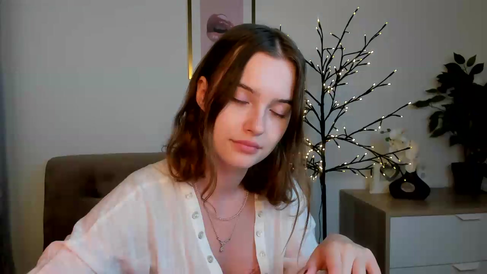 Gallery image thumbnail from KristiGant's myfreecams stream on, 08/14/2026, 14:40 image 20 of 20