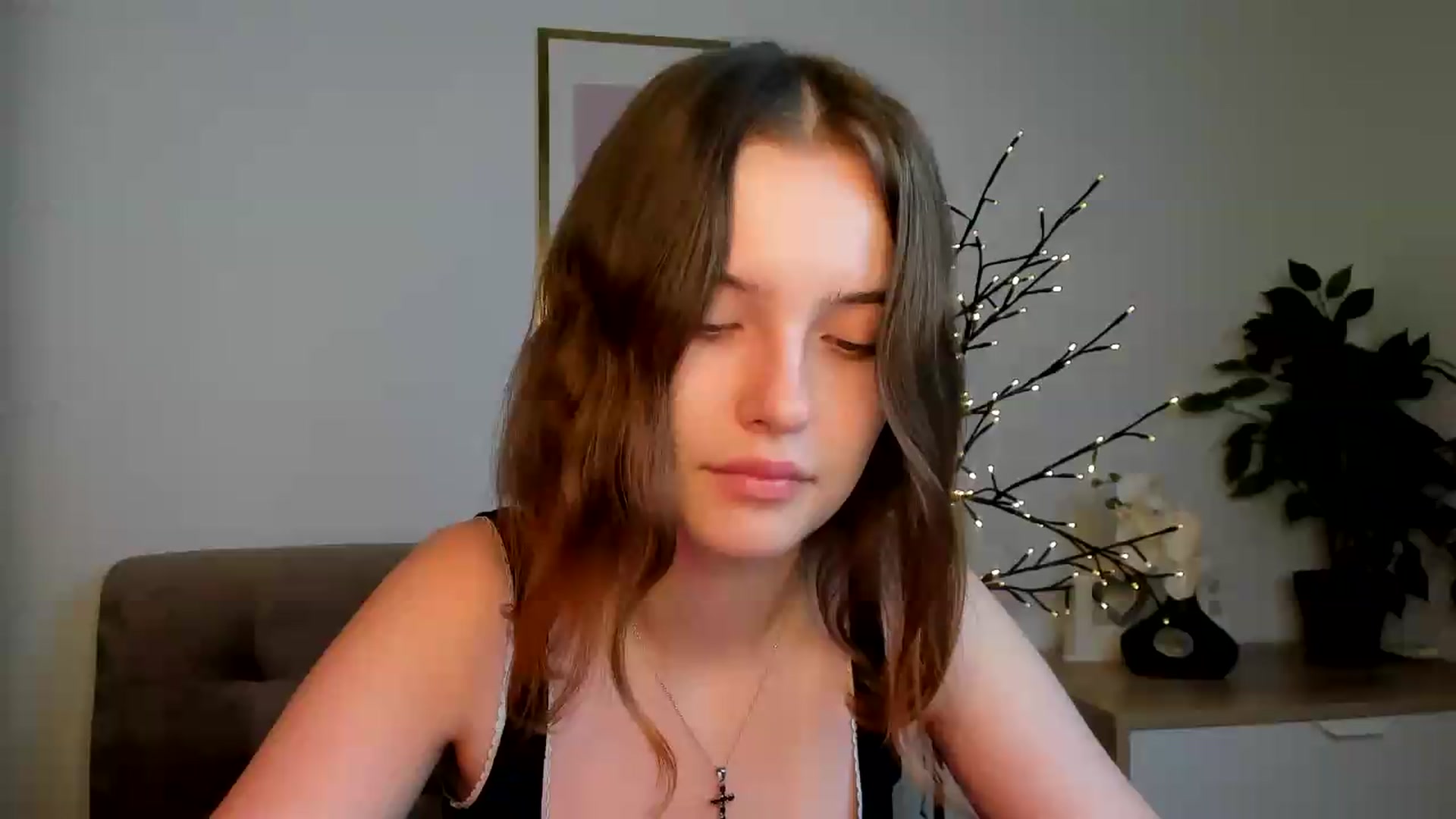 Gallery image thumbnail from KristiGant's myfreecams stream on, 08/15/2026, 12:59 image 1 of 20