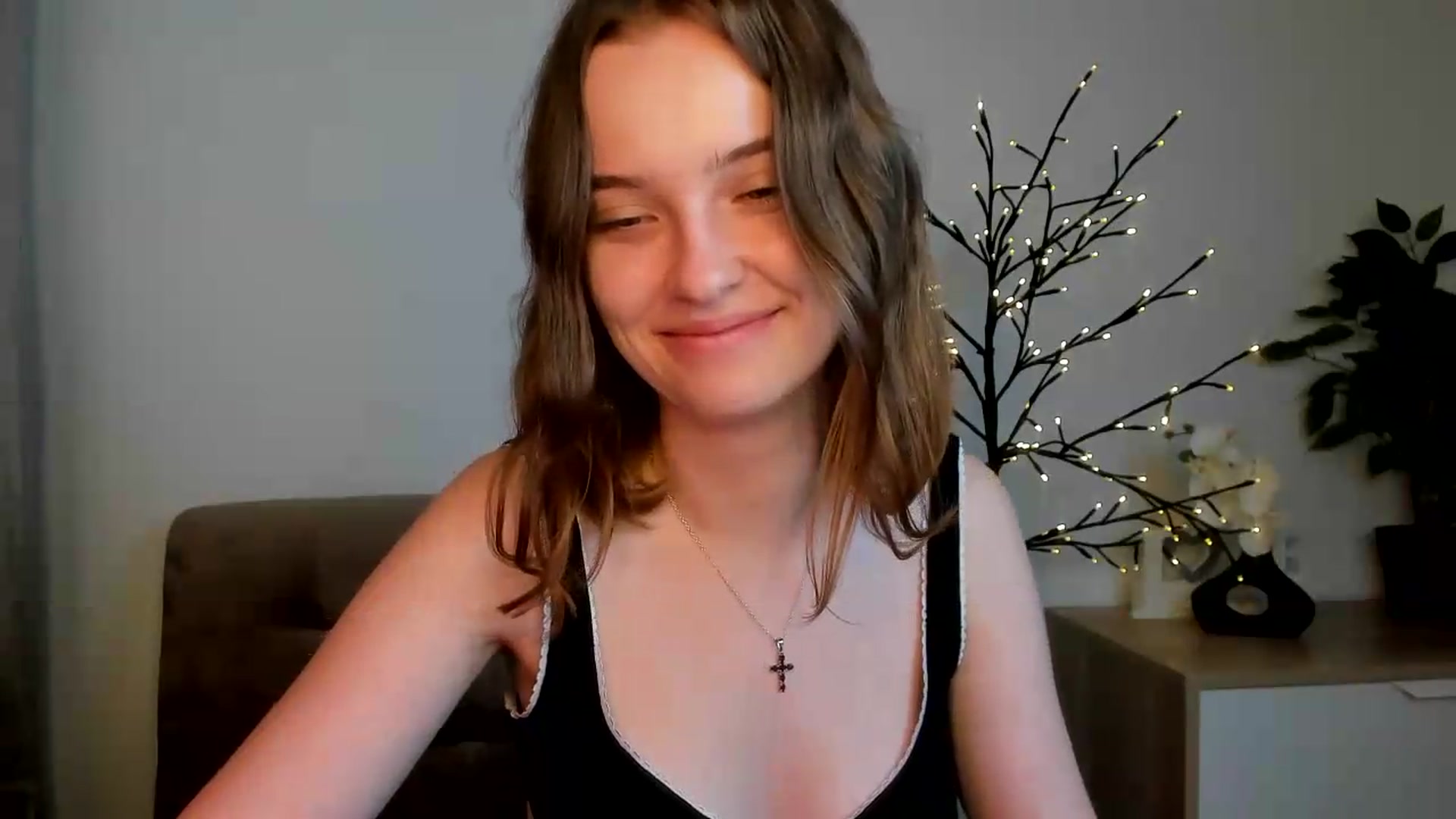 Gallery image thumbnail from KristiGant's myfreecams stream on, 08/15/2026, 13:41 image 20 of 20