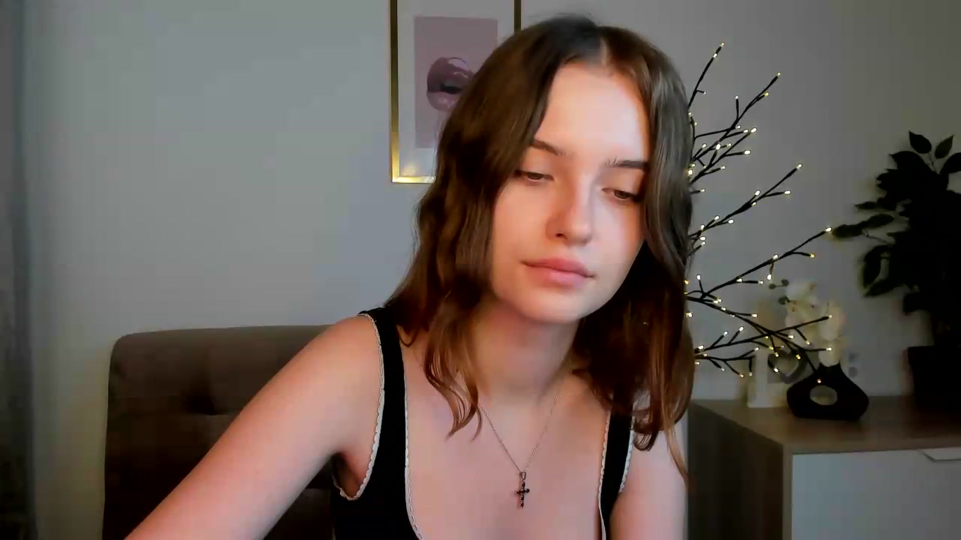 Gallery image thumbnail from KristiGant's myfreecams stream on, 08/15/2026, 13:41 image 18 of 20
