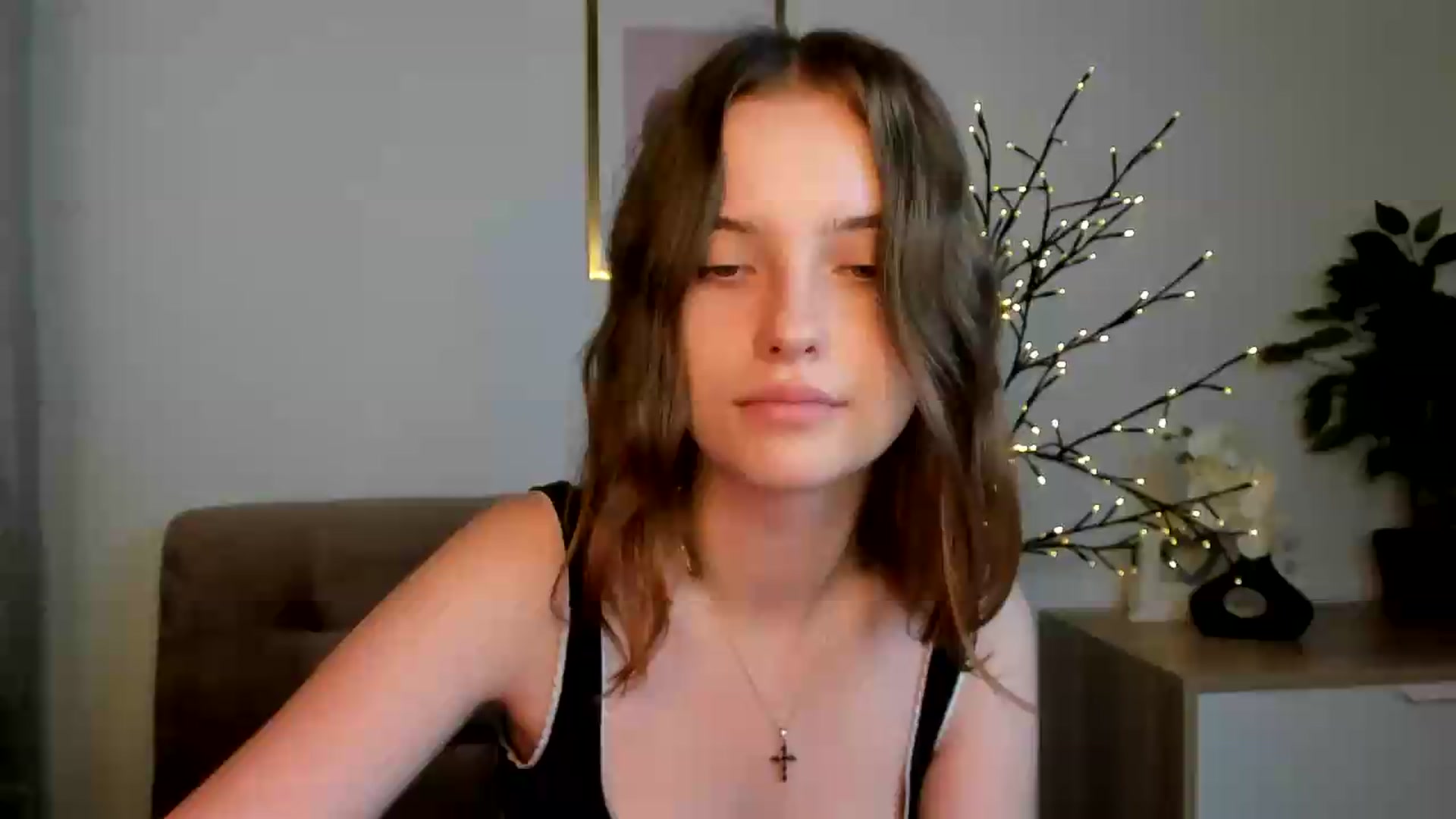 Gallery image thumbnail from KristiGant's myfreecams stream on, 08/15/2026, 13:41 image 19 of 20