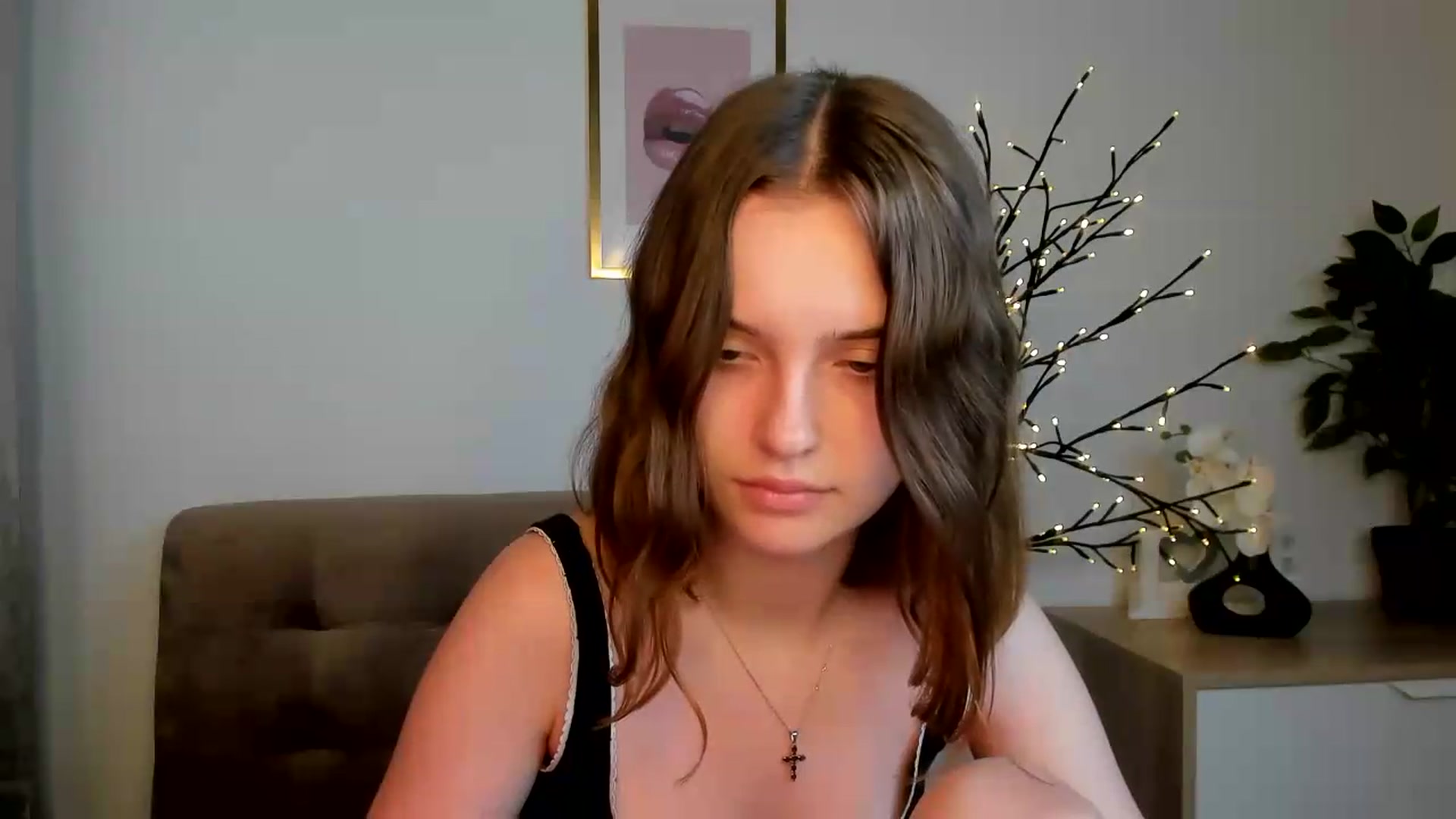 Gallery image thumbnail from KristiGant's myfreecams stream on, 08/15/2026, 13:41 image 13 of 20