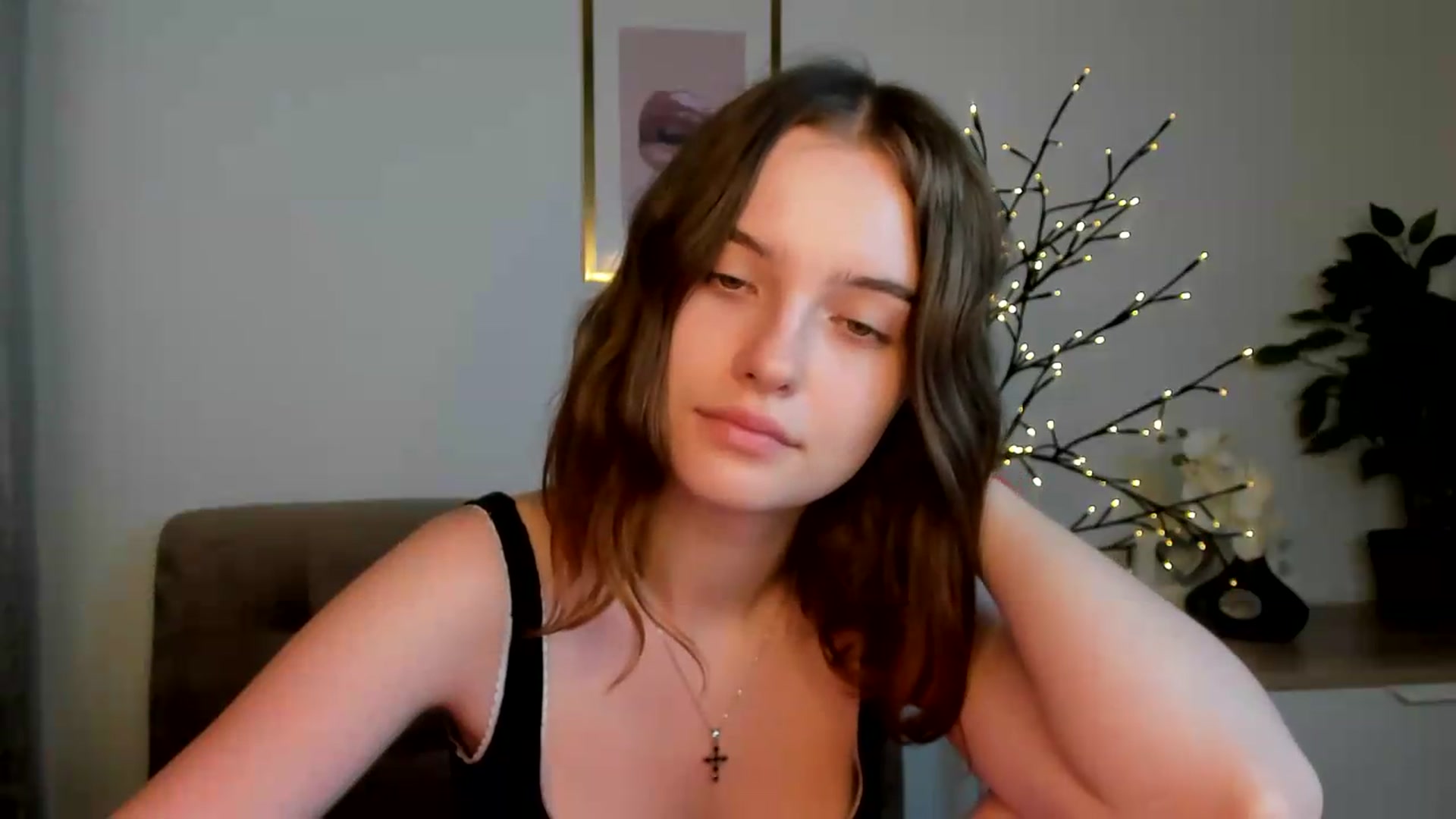 Gallery image thumbnail from KristiGant's myfreecams stream on, 08/15/2026, 13:41 image 12 of 20