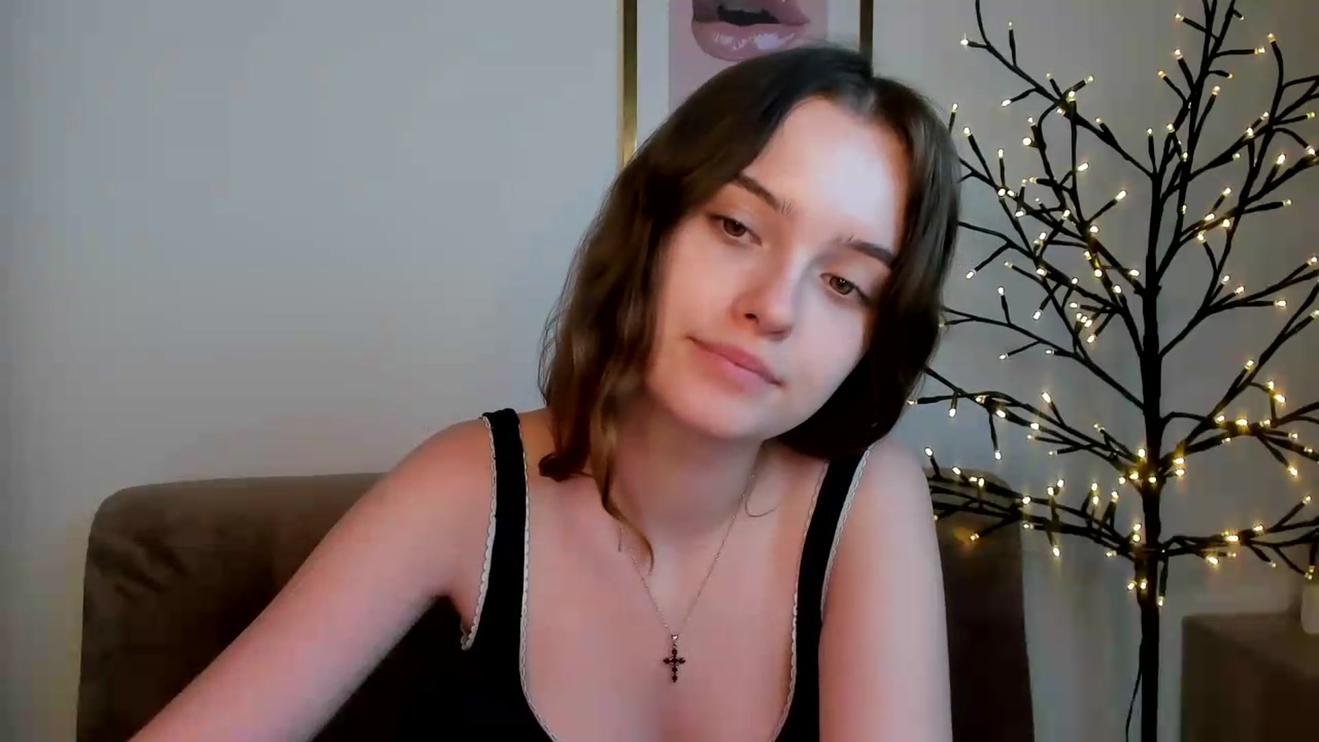 Gallery image thumbnail from KristiGant's myfreecams stream on, 08/15/2026, 15:48 image 14 of 20