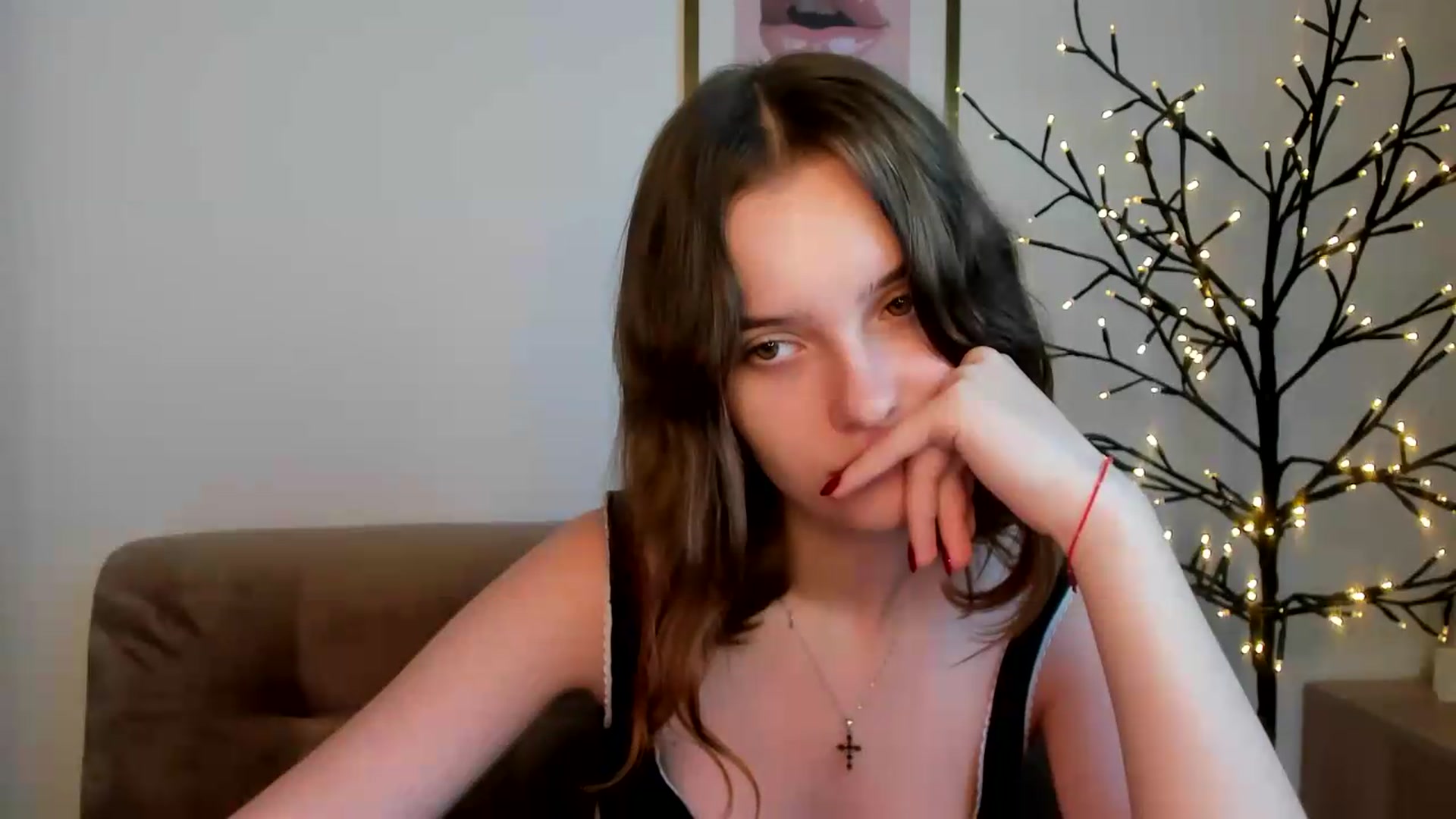 Gallery image thumbnail from KristiGant's myfreecams stream on, 08/15/2026, 15:48 image 16 of 20