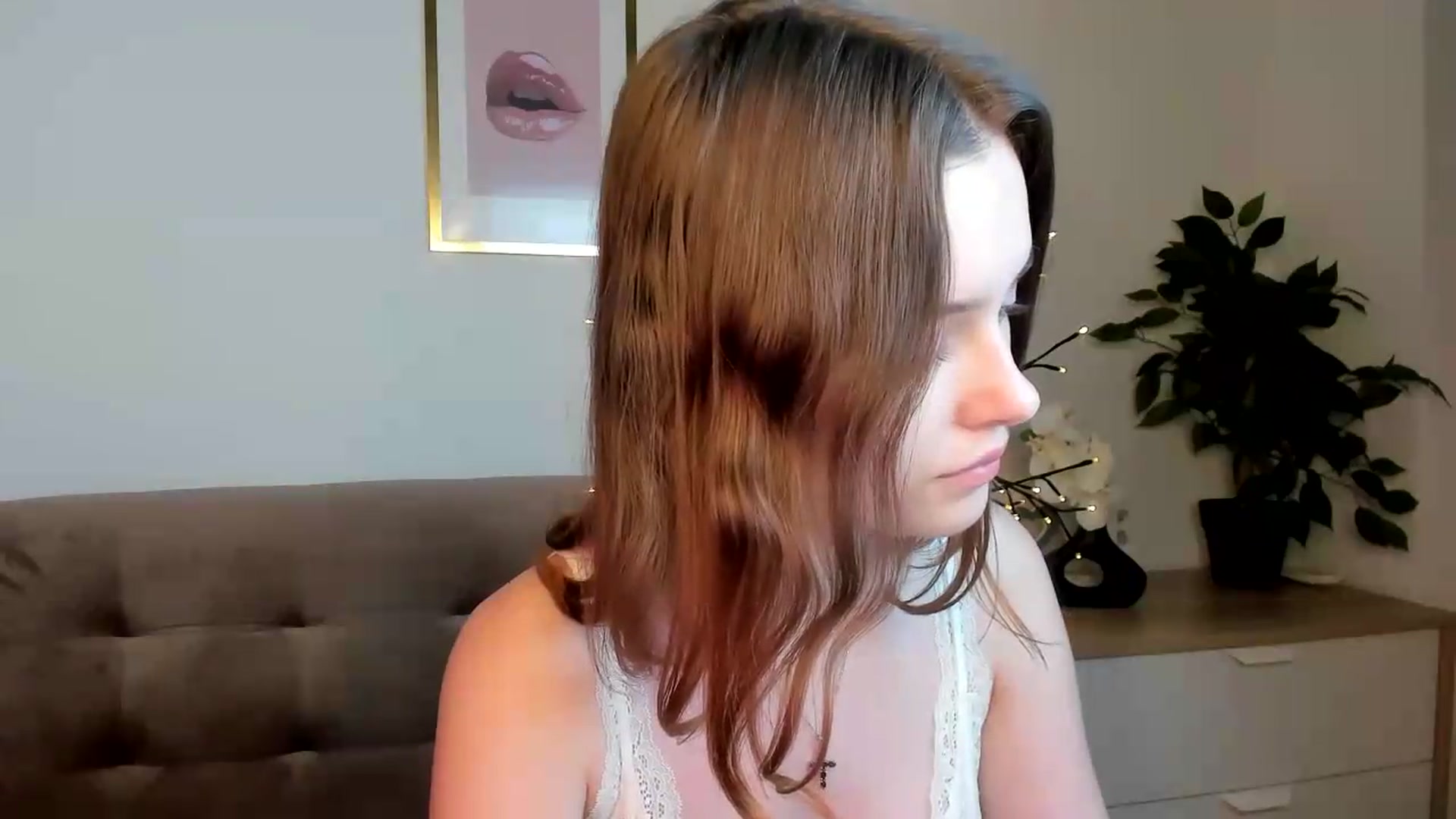Gallery image thumbnail from KristiGant's myfreecams stream on, 08/16/2026, 11:09 image 8 of 20