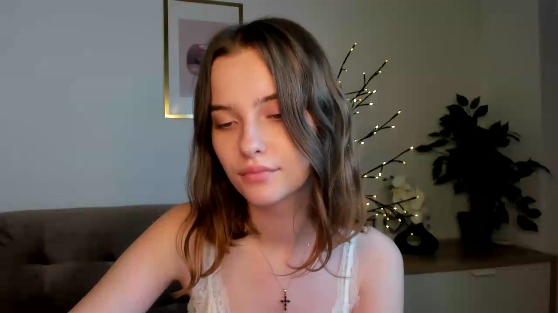 Gallery image thumbnail from KristiGant's myfreecams stream on, 08/16/2026, 11:37 image 2 of 20