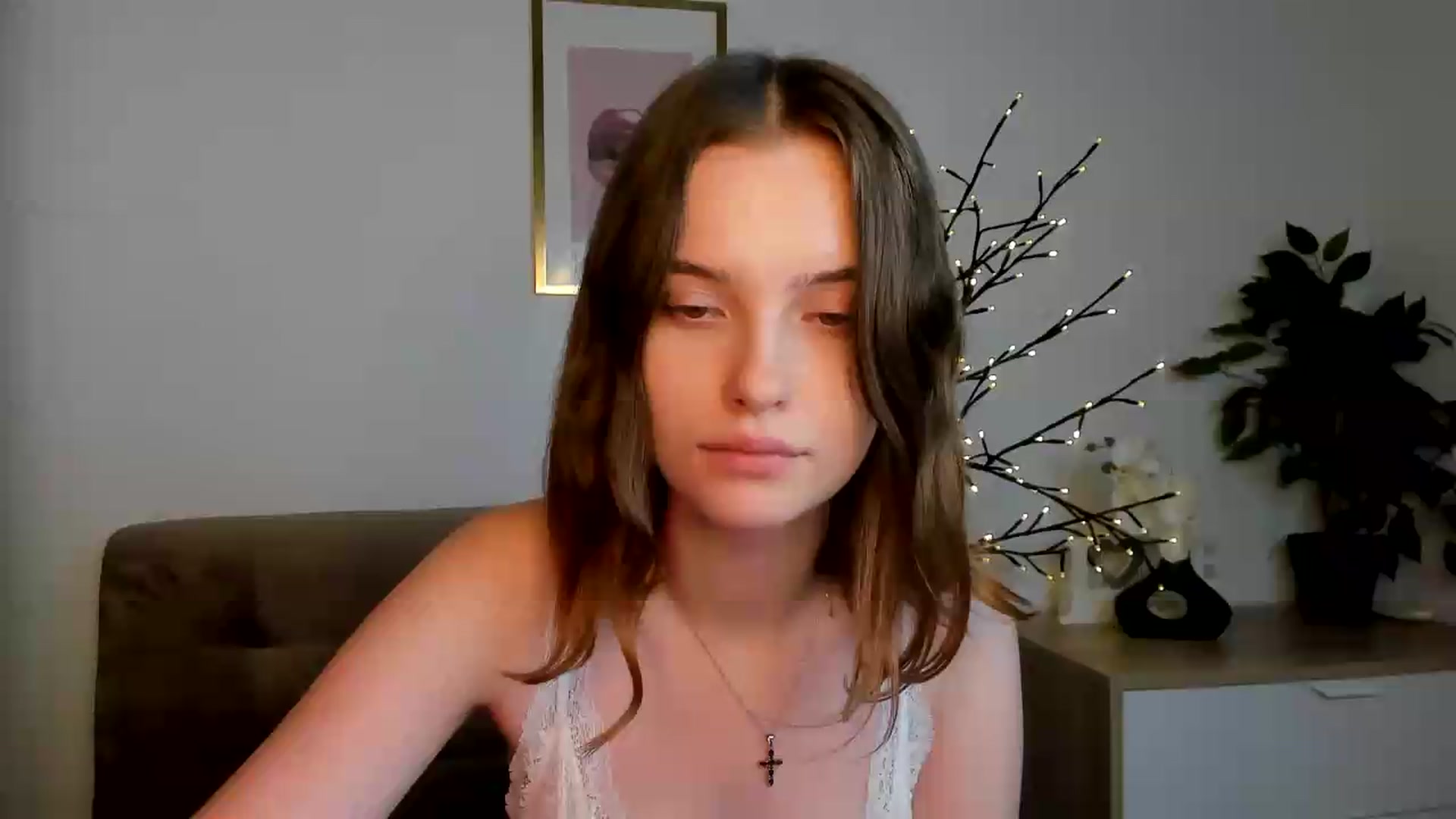 Gallery image thumbnail from KristiGant's myfreecams stream on, 08/16/2026, 14:03 image 1 of 20