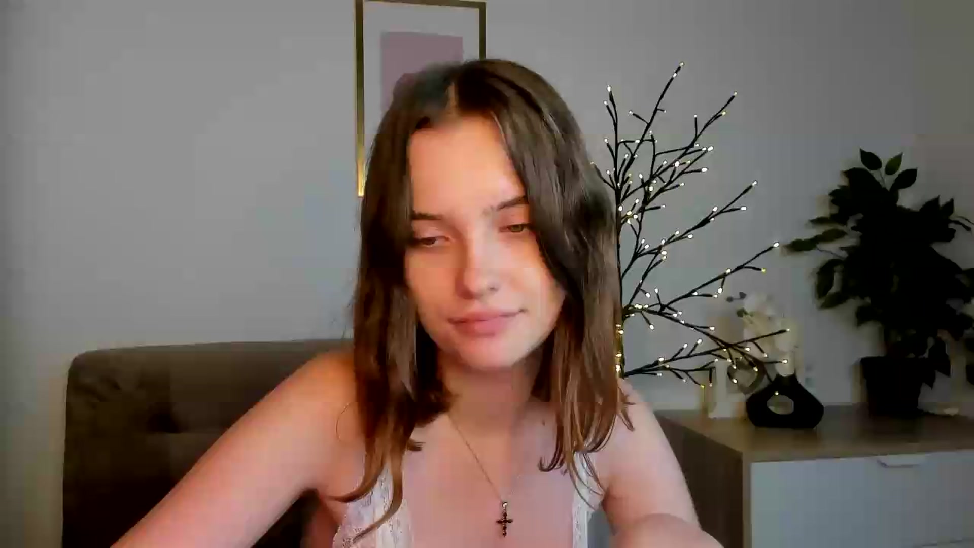 Gallery image thumbnail from KristiGant's myfreecams stream on, 08/16/2026, 14:03 image 7 of 20
