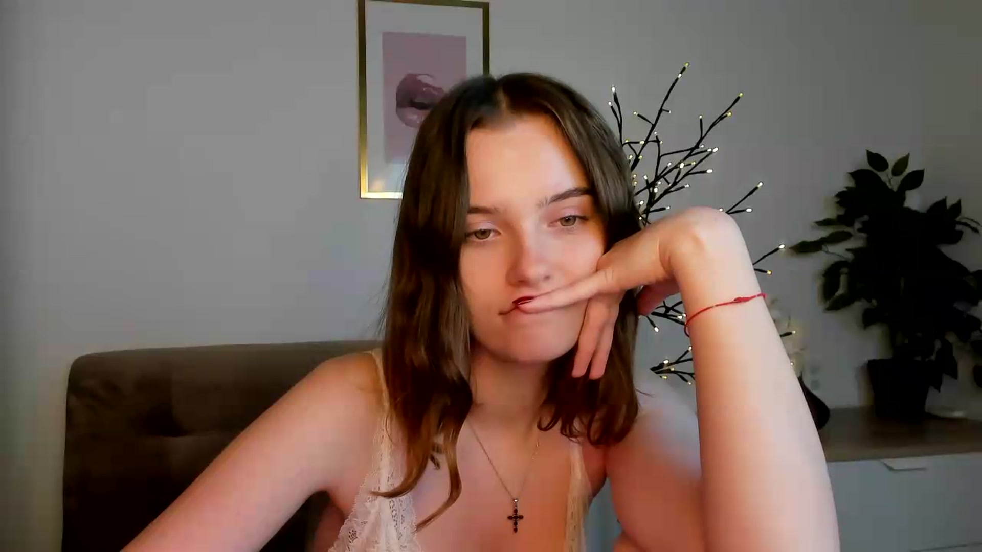 Gallery image thumbnail from KristiGant's myfreecams stream on, 08/16/2026, 14:03 image 8 of 20