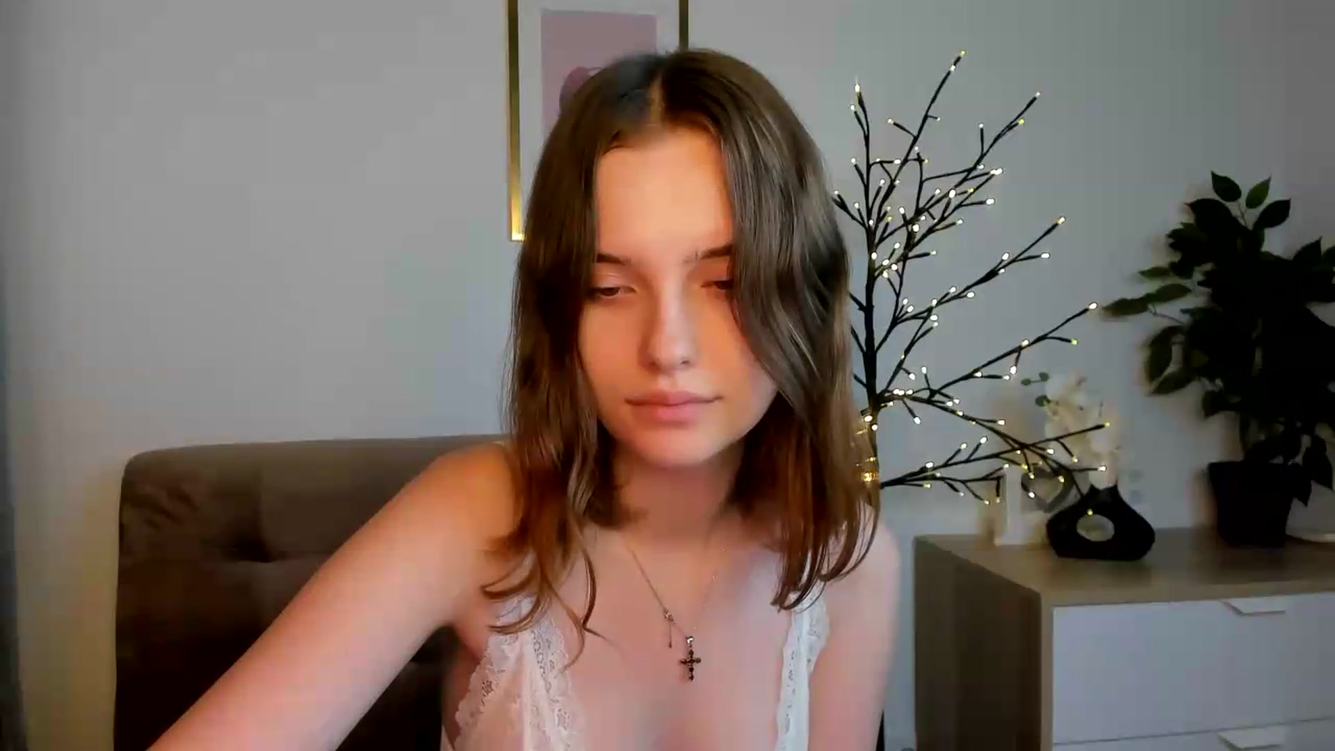 Gallery image thumbnail from KristiGant's myfreecams stream on, 08/16/2026, 14:48 image 19 of 20