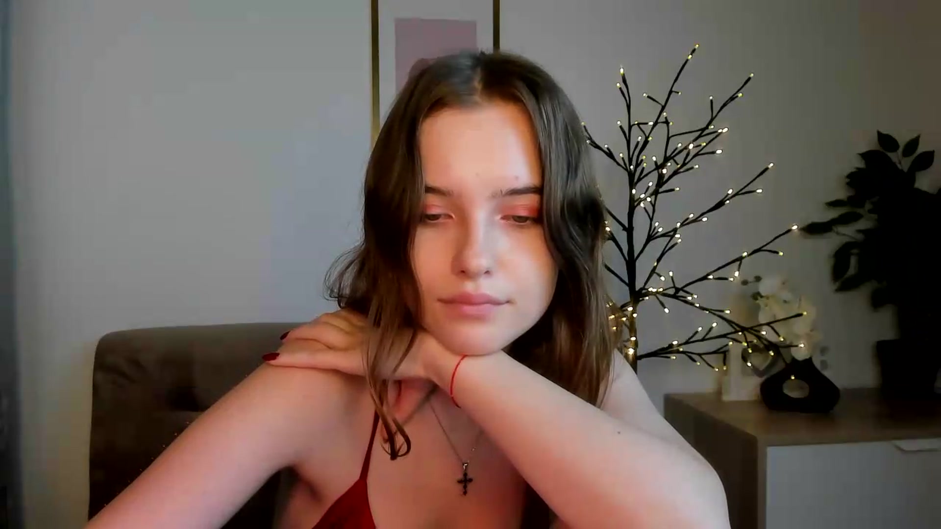 Gallery image thumbnail from KristiGant's myfreecams stream on, 08/18/2026, 13:34 image 4 of 20