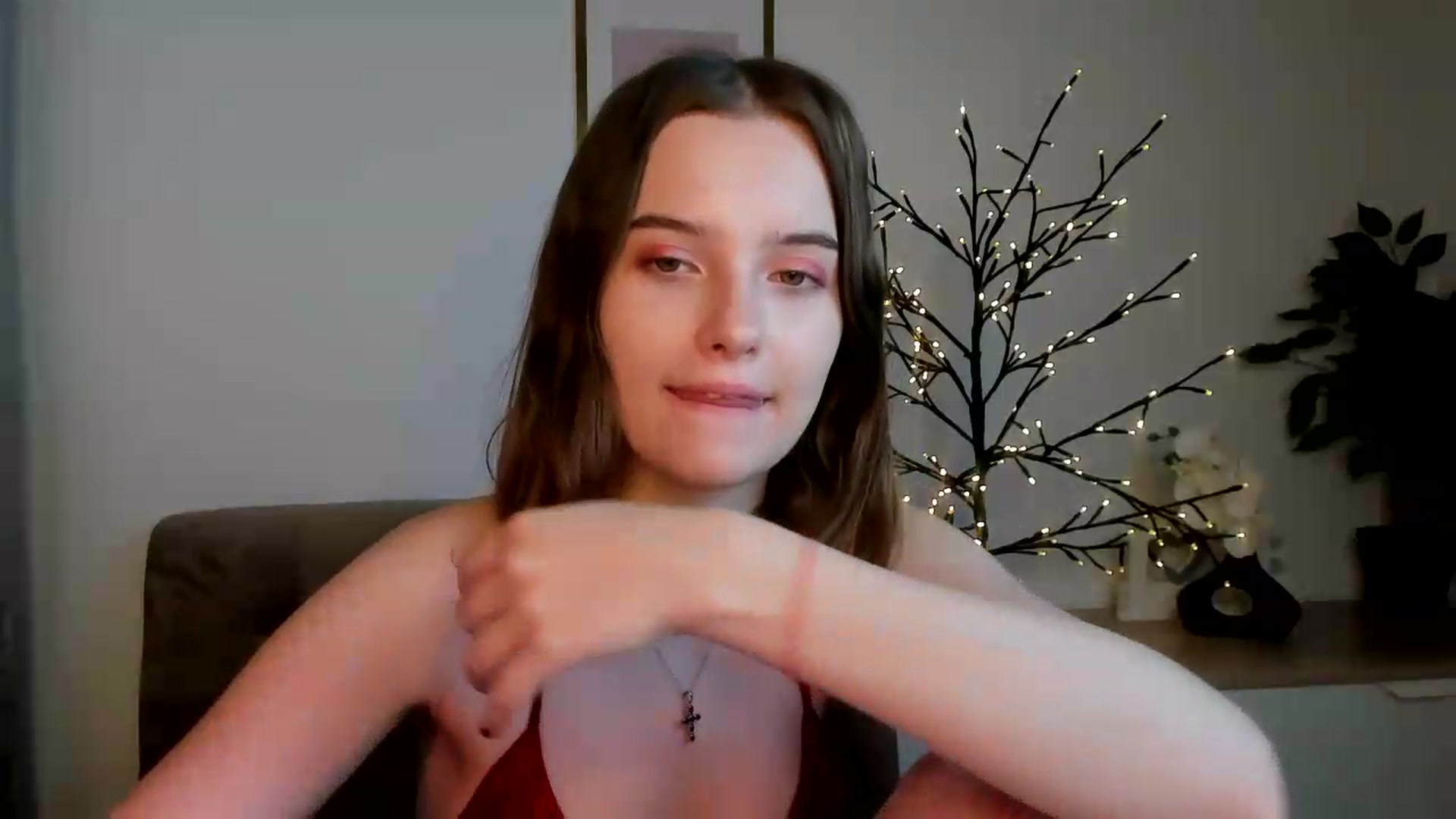 Gallery image thumbnail from KristiGant's myfreecams stream on, 08/18/2026, 13:34 image 7 of 20