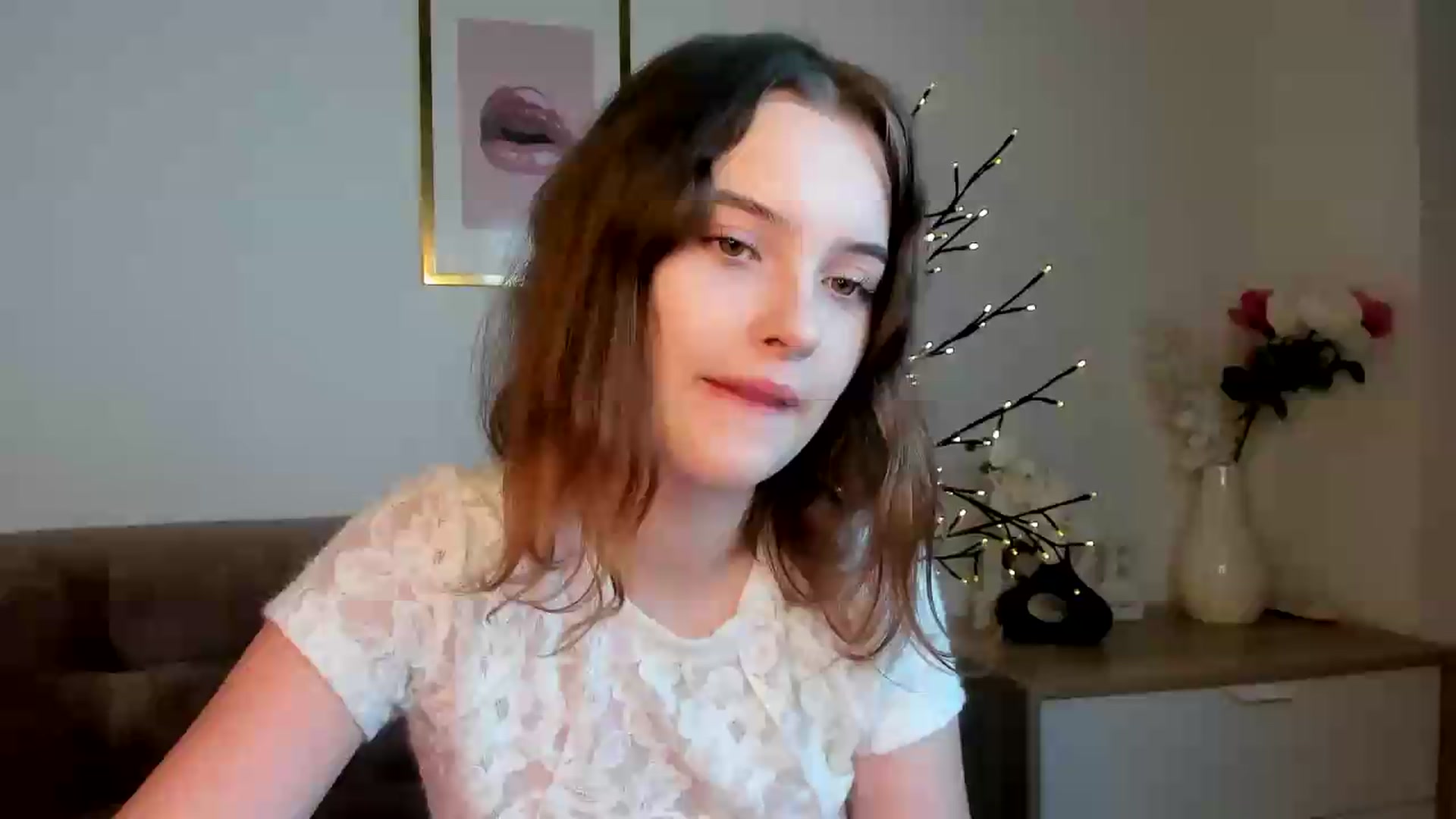 Gallery image thumbnail from KristiGant's myfreecams stream on, 08/19/2026, 13:00 image 1 of 20