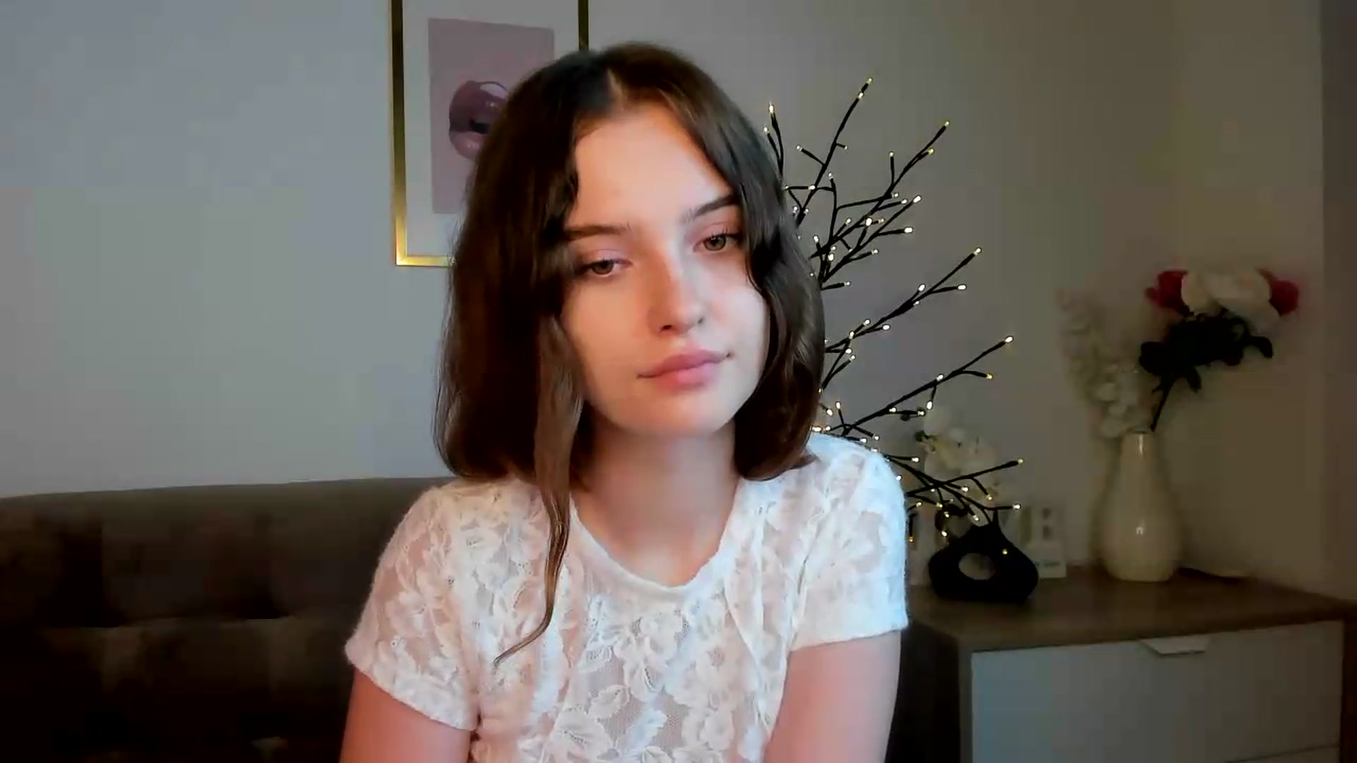 Gallery image thumbnail from KristiGant's myfreecams stream on, 08/19/2026, 13:00 image 5 of 20