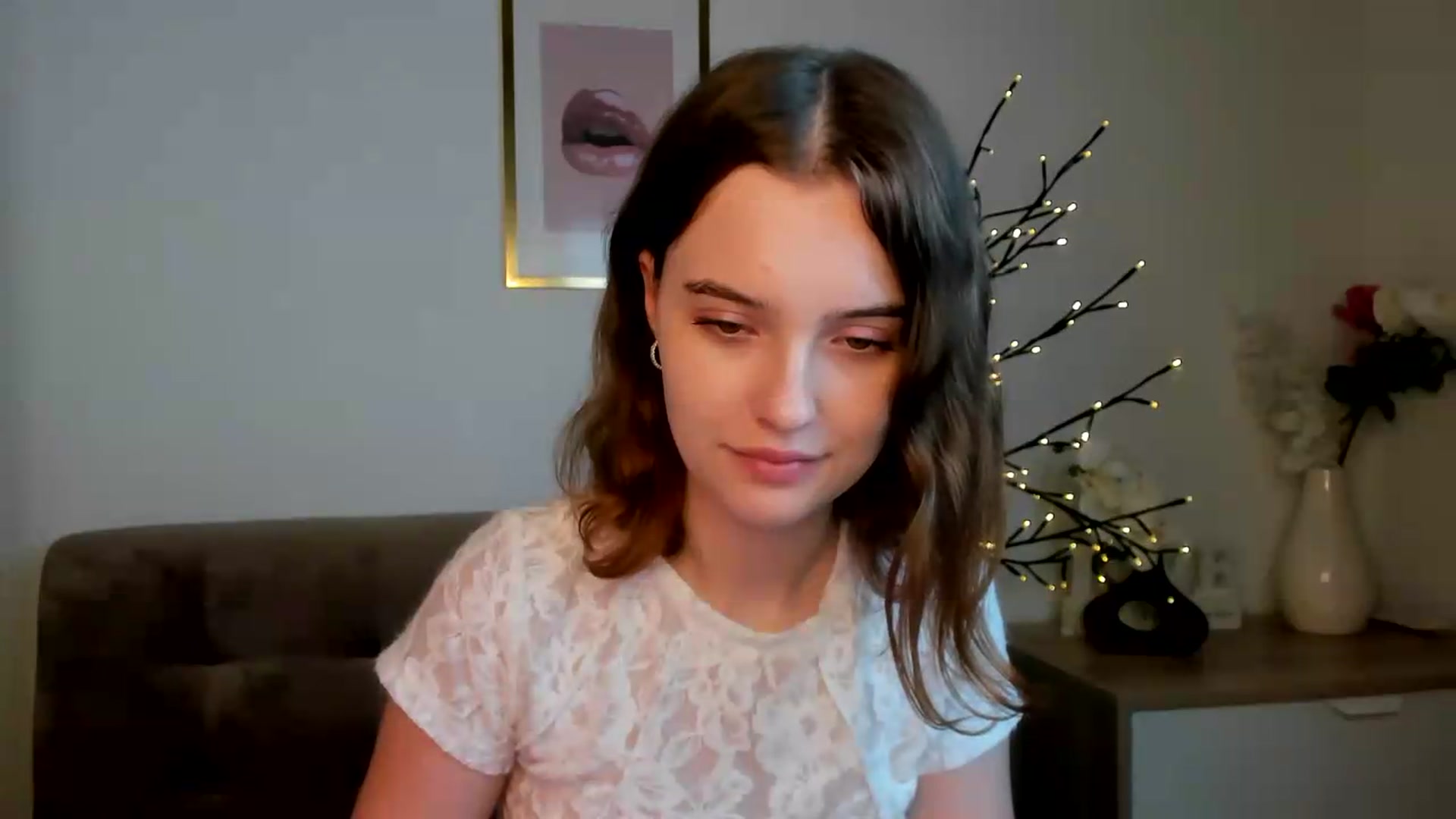 Gallery image thumbnail from KristiGant's myfreecams stream on, 08/19/2026, 13:00 image 16 of 20