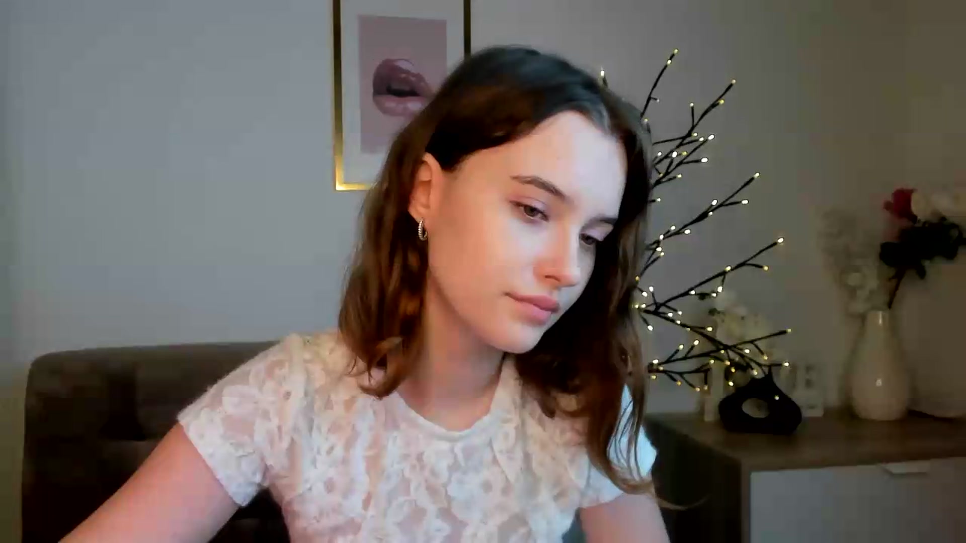 Gallery image thumbnail from KristiGant's myfreecams stream on, 08/19/2026, 13:00 image 19 of 20