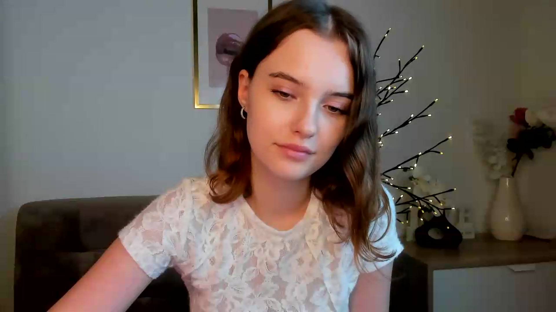 Gallery image thumbnail from KristiGant's myfreecams stream on, 08/19/2026, 13:00 image 14 of 20