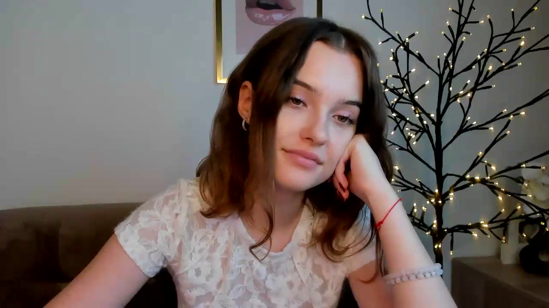 Gallery image thumbnail from KristiGant's myfreecams stream on, 08/19/2026, 15:15 image 6 of 20