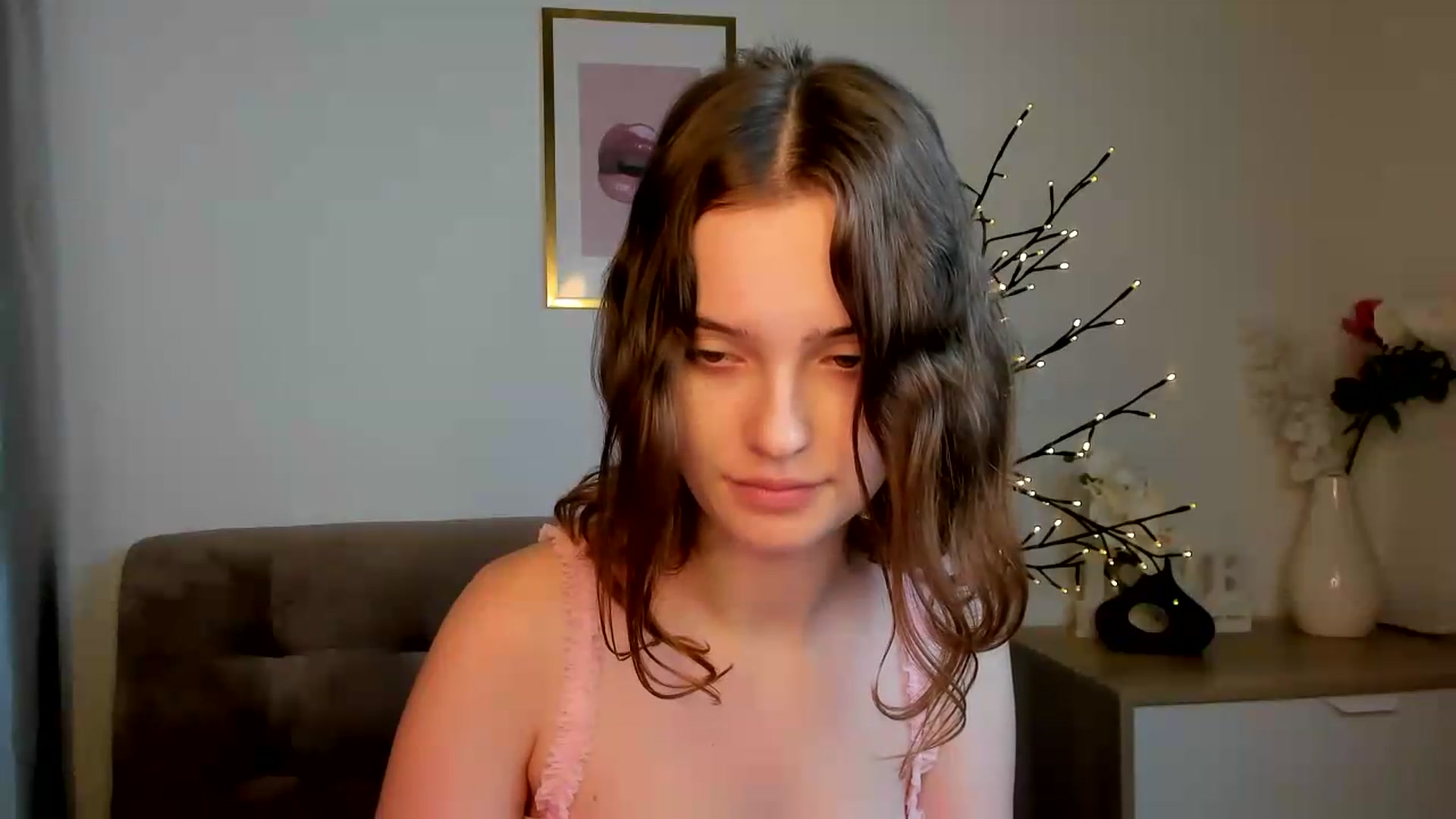 Gallery image thumbnail from KristiGant's myfreecams stream on, 08/22/2026, 14:12 image 12 of 20