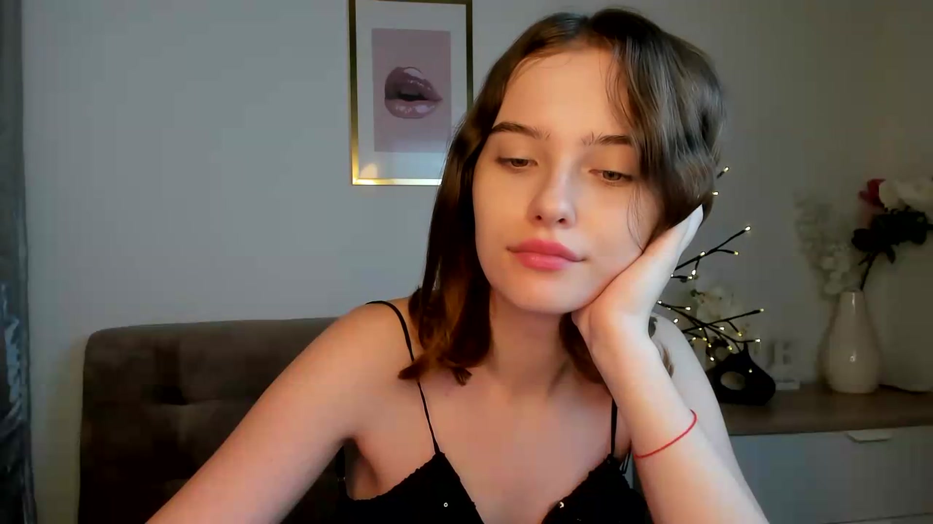 Gallery image thumbnail from KristiGant's myfreecams stream on, 08/23/2026, 12:55 image 2 of 20