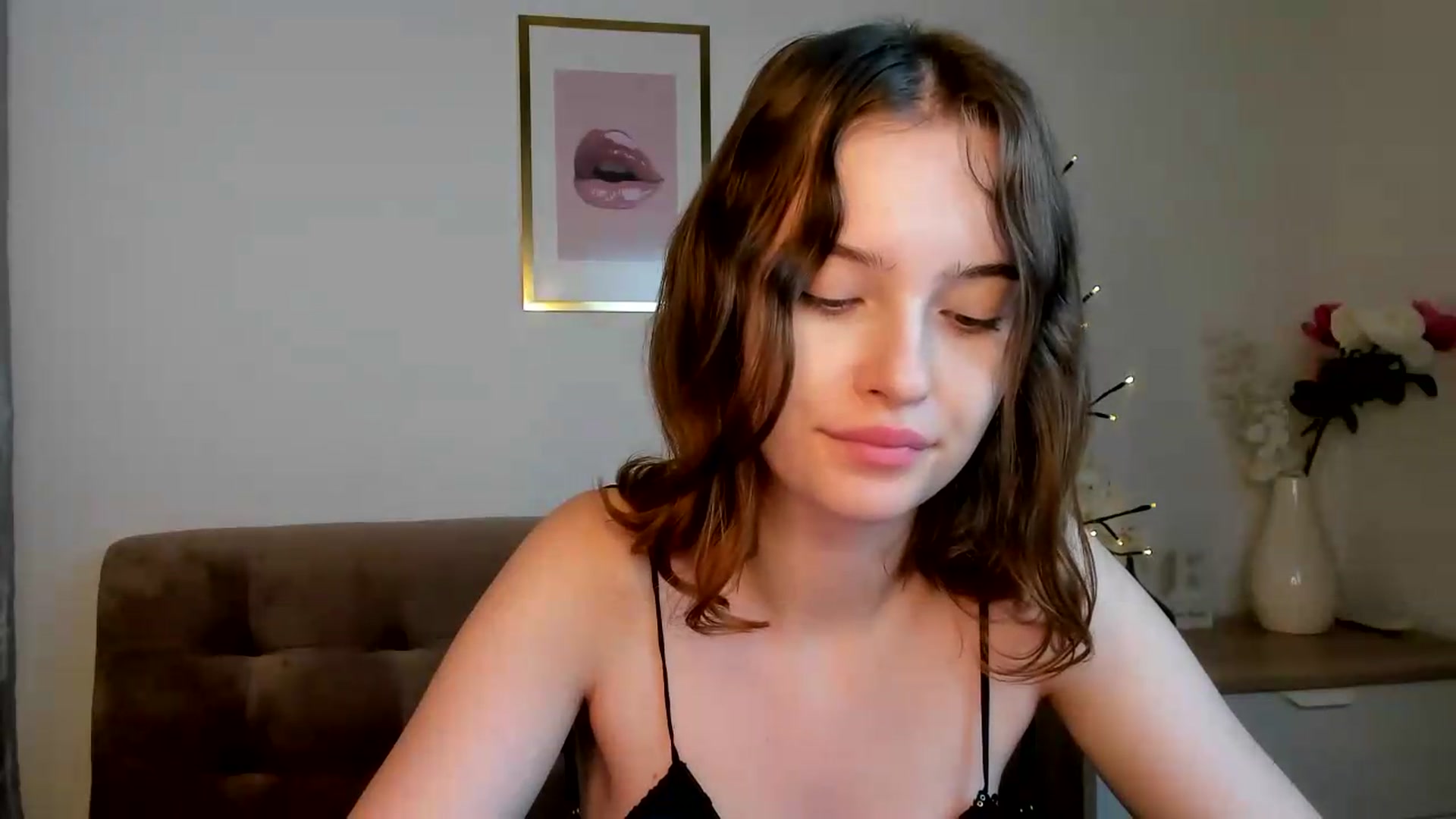 Gallery image thumbnail from KristiGant's myfreecams stream on, 08/23/2026, 13:58 image 8 of 20