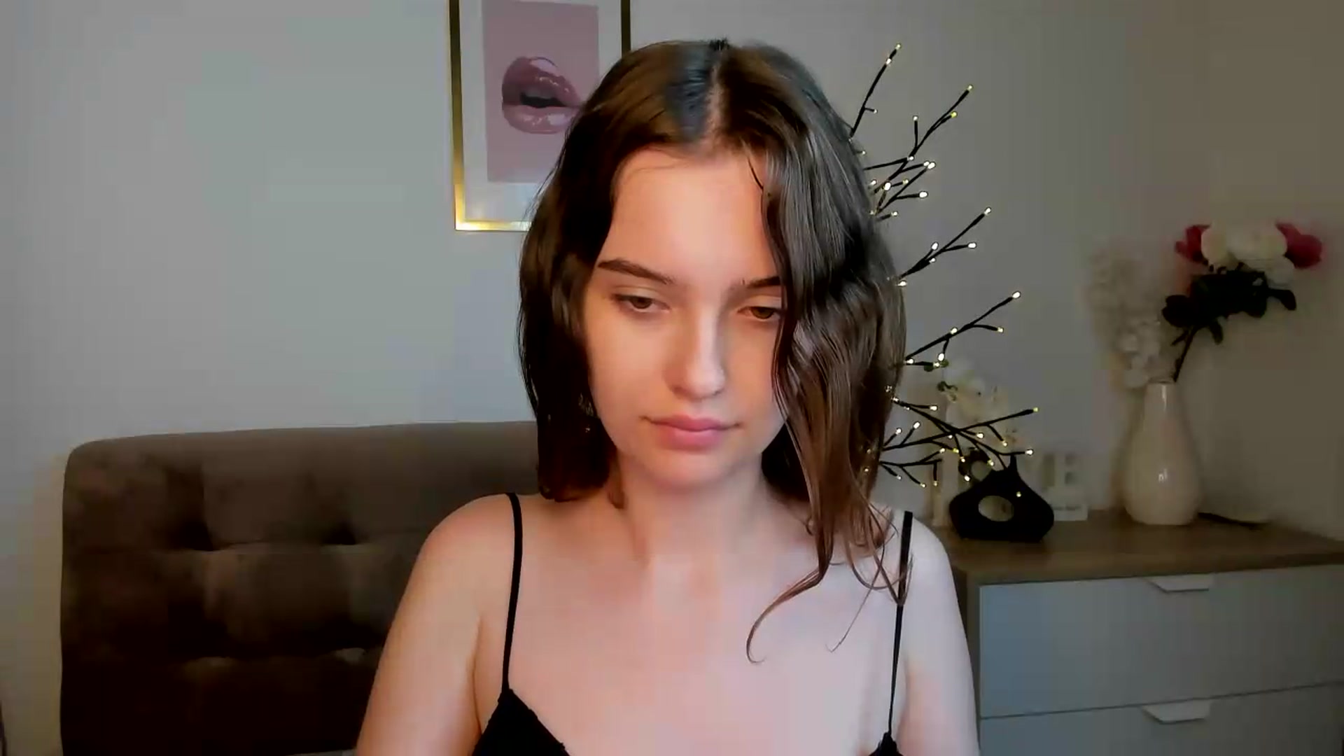 Gallery image thumbnail from KristiGant's myfreecams stream on, 08/23/2026, 14:25 image 16 of 20