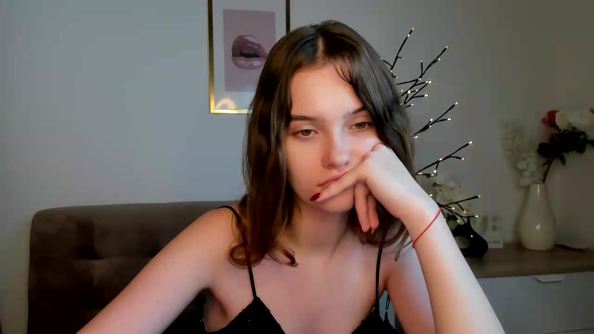 Gallery image thumbnail from KristiGant's myfreecams stream on, 08/23/2026, 16:14 image 10 of 20