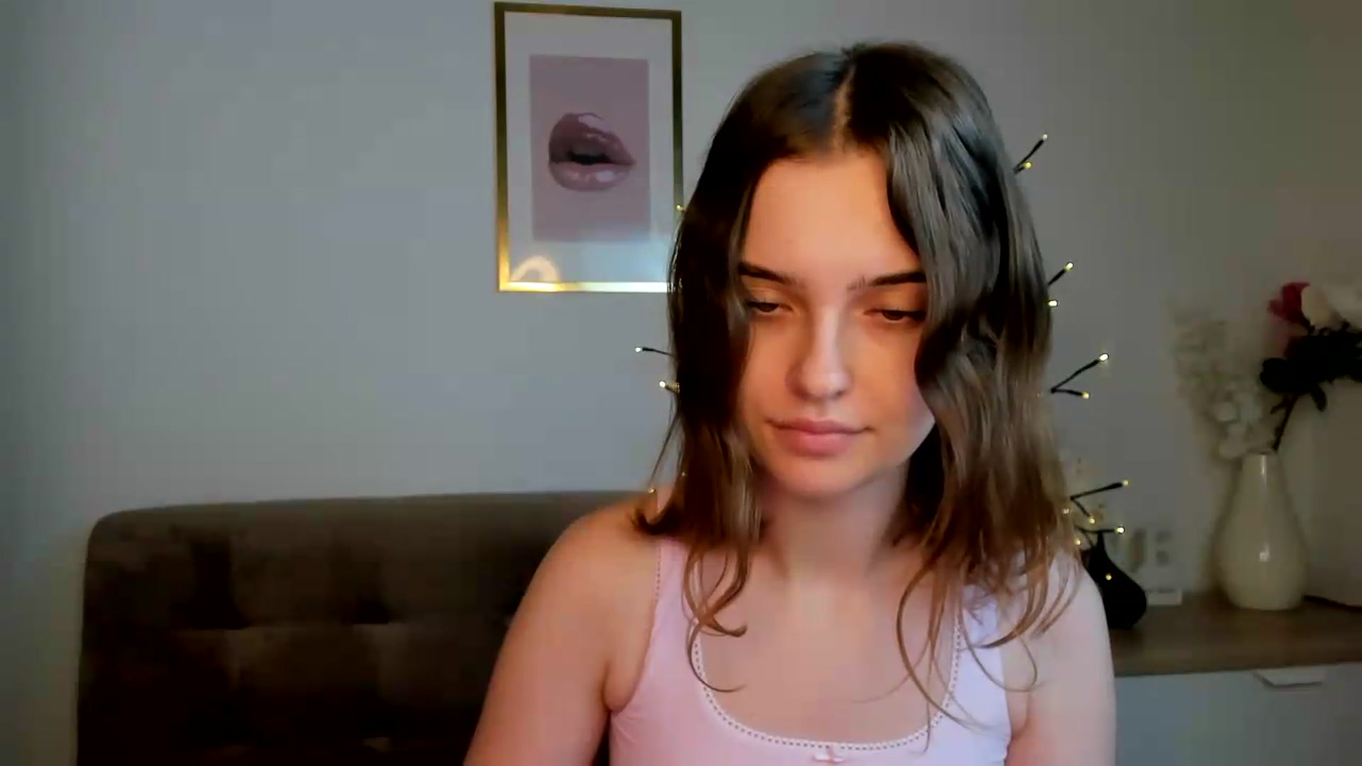 Gallery image thumbnail from KristiGant's myfreecams stream on, 08/25/2026, 14:21 image 6 of 20