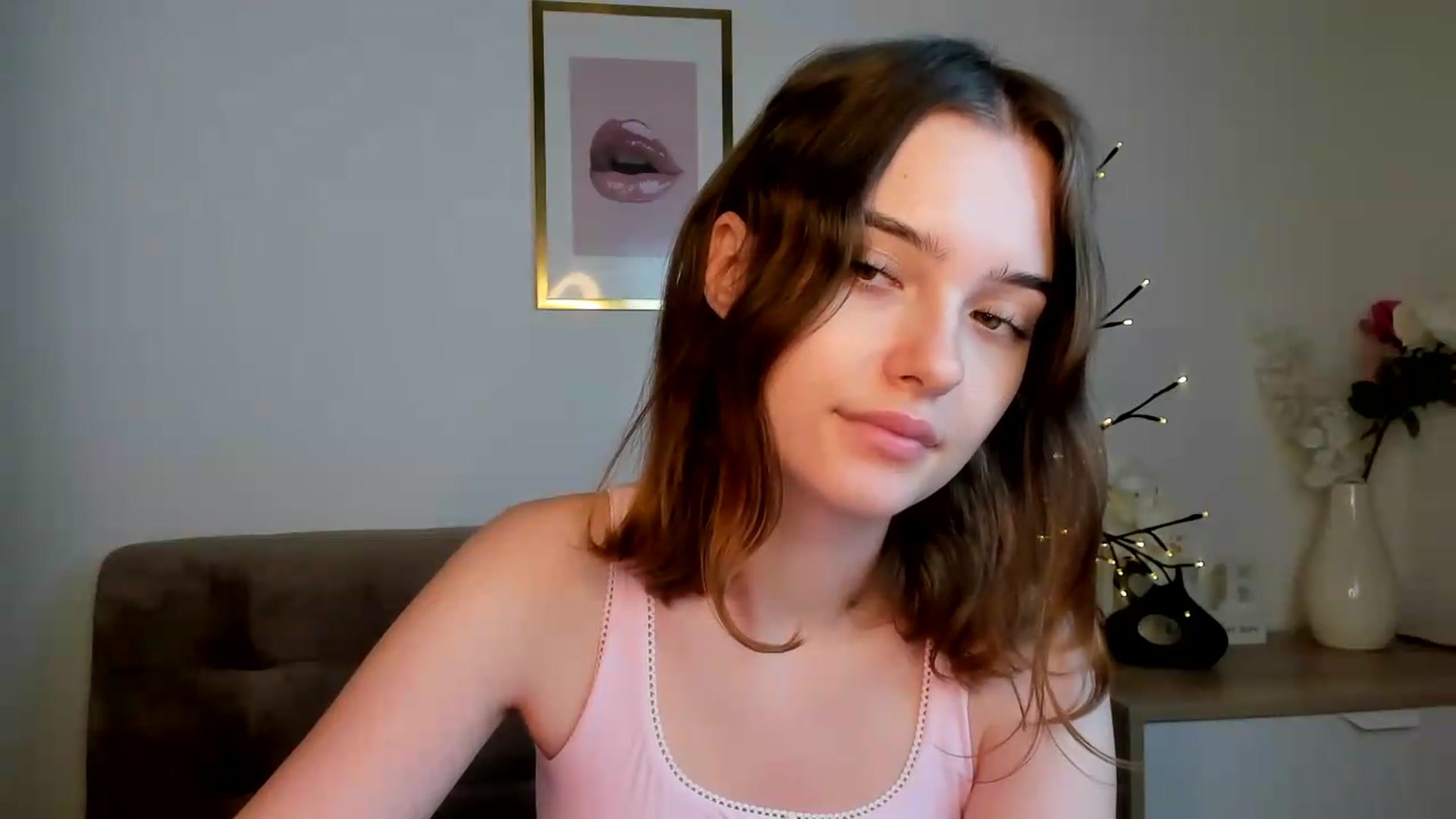 Gallery image thumbnail from KristiGant's myfreecams stream on, 08/25/2026, 14:21 image 4 of 20