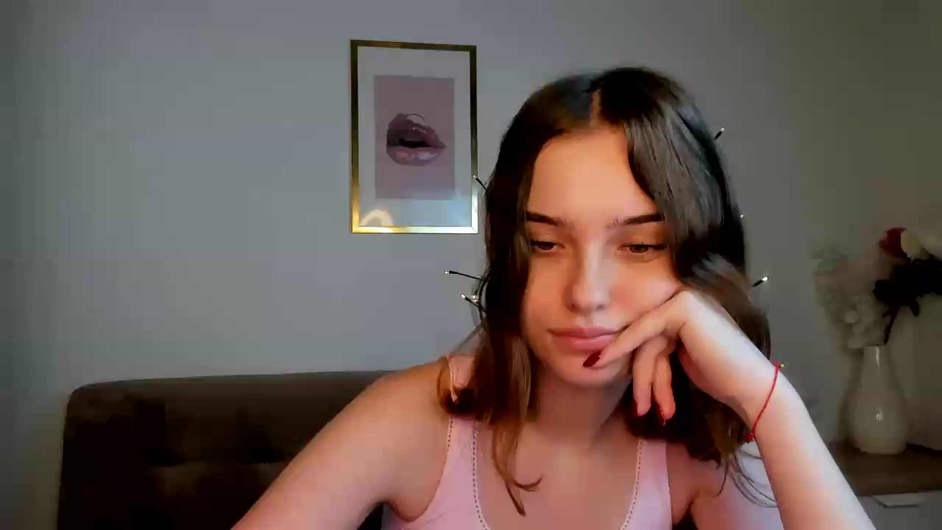 Gallery image thumbnail from KristiGant's myfreecams stream on, 08/25/2026, 14:21 image 1 of 20