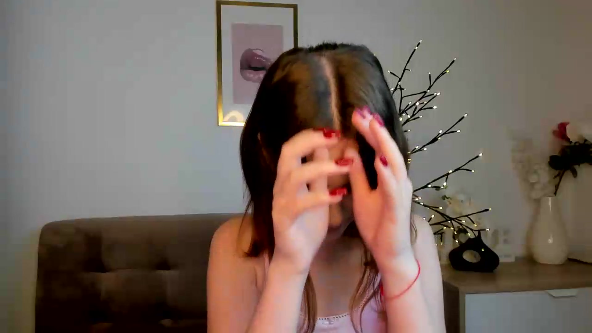 Gallery image thumbnail from KristiGant's myfreecams stream on, 08/25/2026, 14:21 image 11 of 20