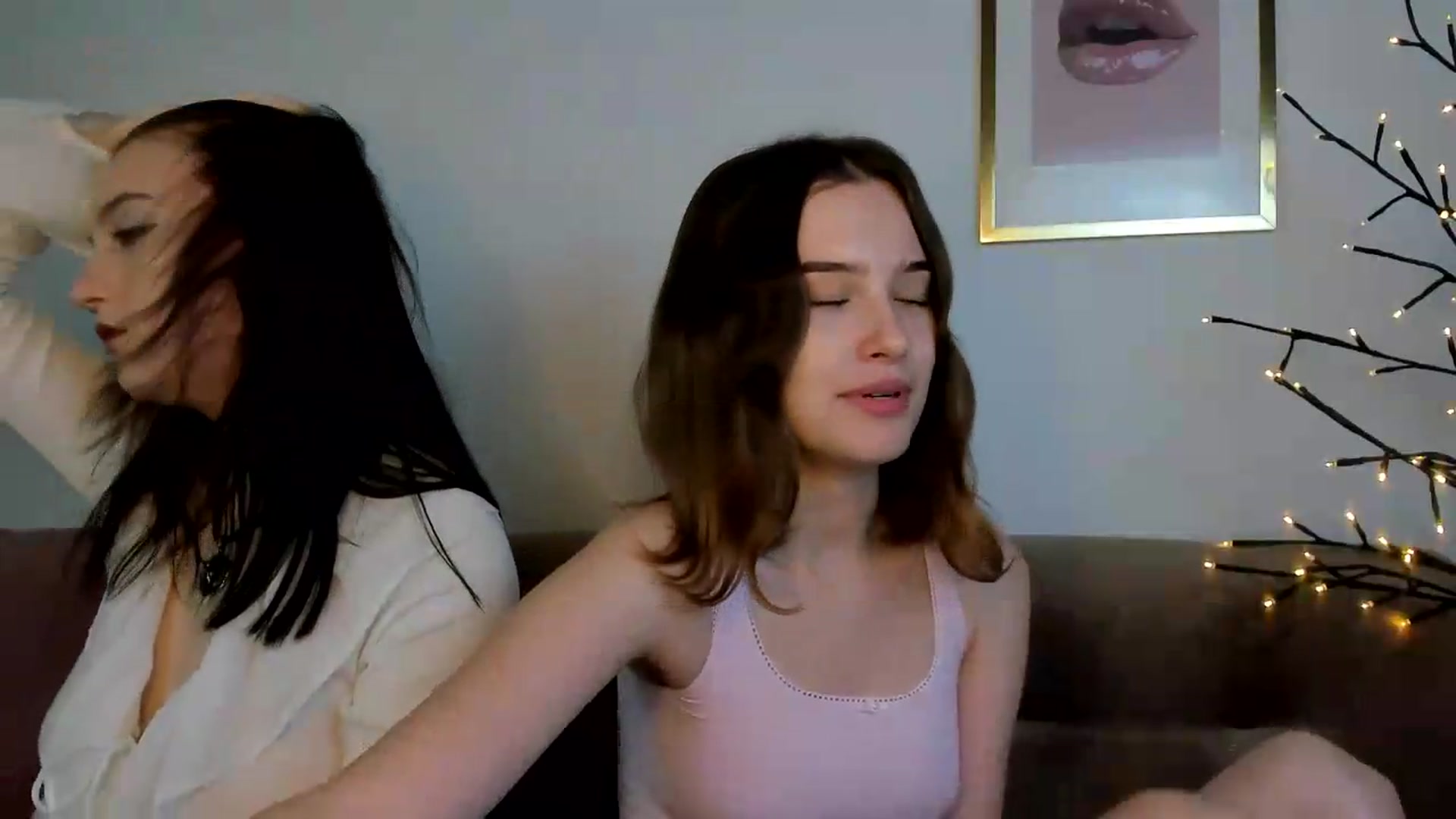 Gallery image thumbnail from KristiGant's myfreecams stream on, 08/25/2026, 15:08 image 18 of 20