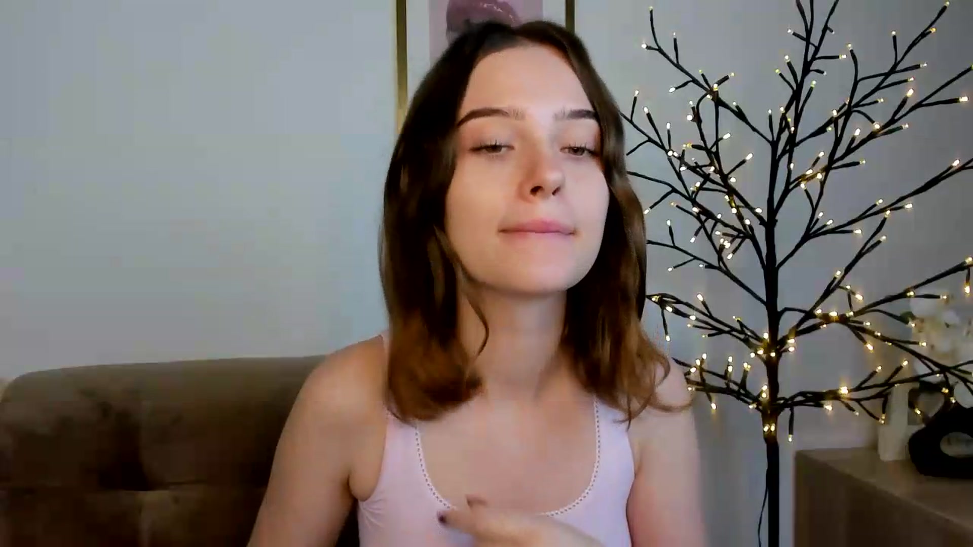 Gallery image thumbnail from KristiGant's myfreecams stream on, 08/25/2026, 16:39 image 7 of 20