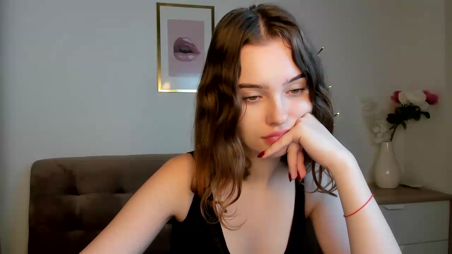 Gallery image thumbnail from KristiGant's myfreecams stream on, 08/26/2026, 18:04 image 12 of 20