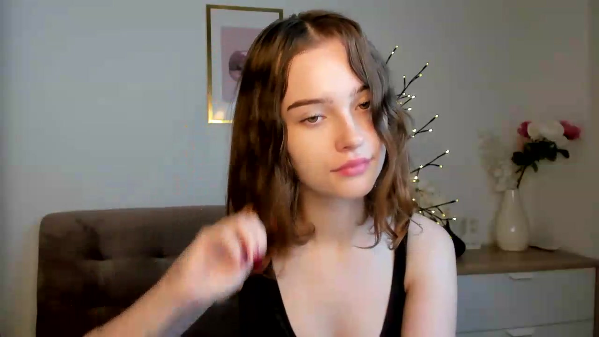 Gallery image thumbnail from KristiGant's myfreecams stream on, 08/26/2026, 18:04 image 5 of 20