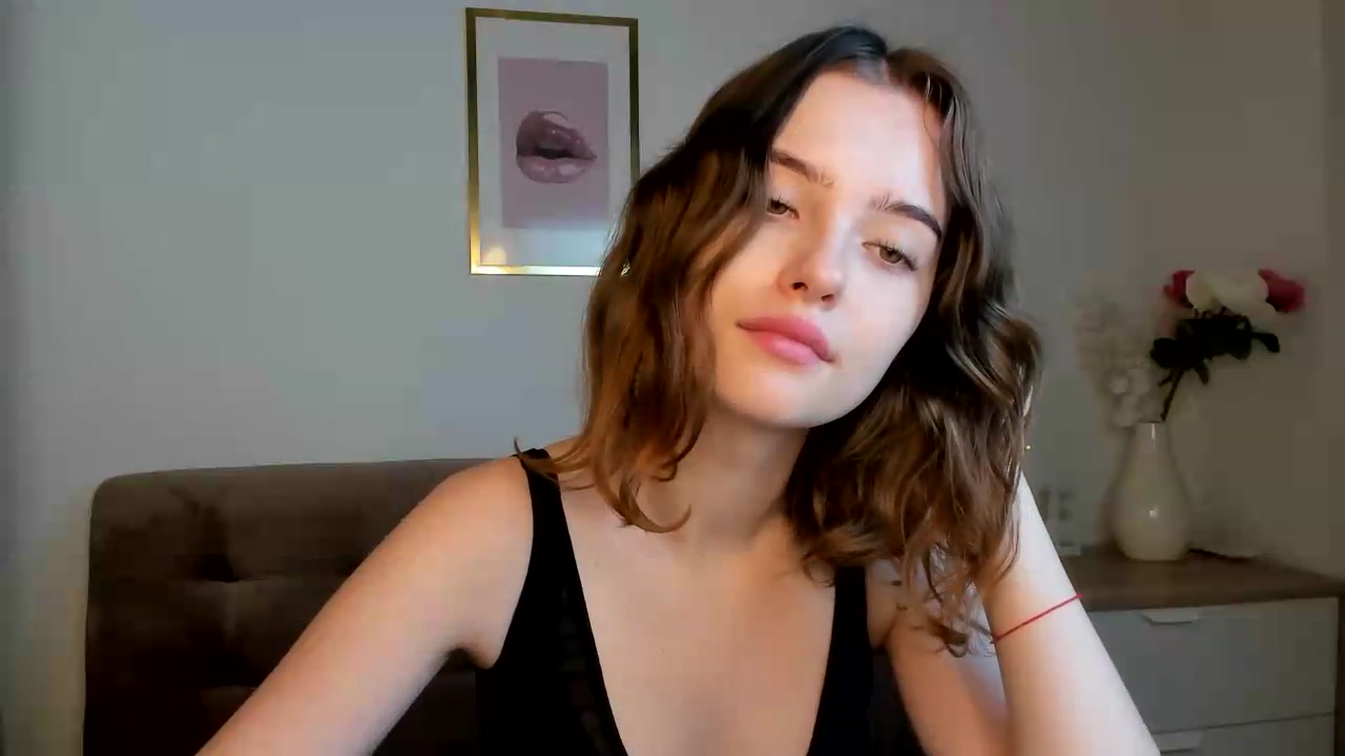 Gallery image thumbnail from KristiGant's myfreecams stream on, 08/26/2026, 18:04 image 16 of 20
