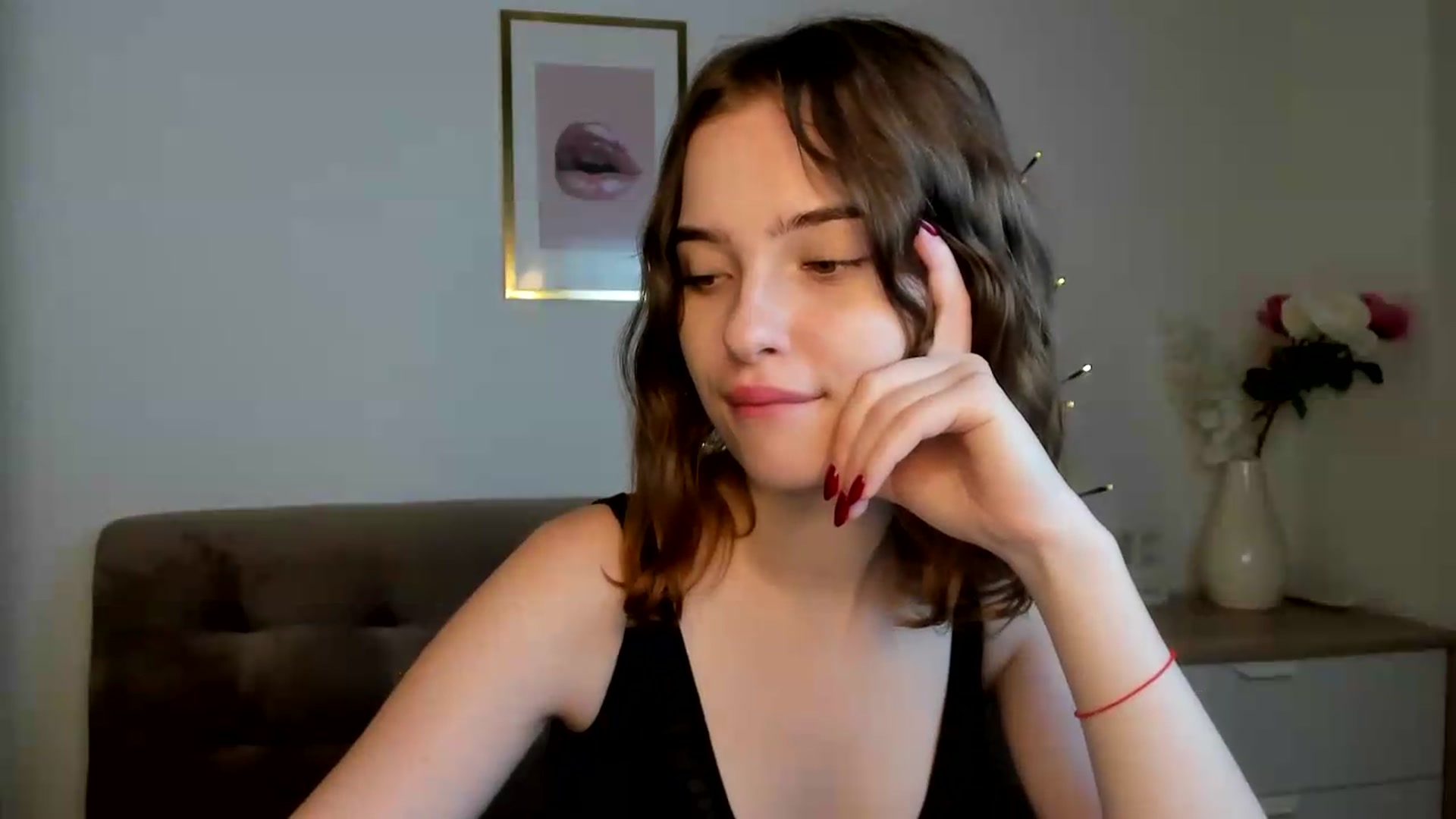 Gallery image thumbnail from KristiGant's myfreecams stream on, 08/26/2026, 18:04 image 15 of 20