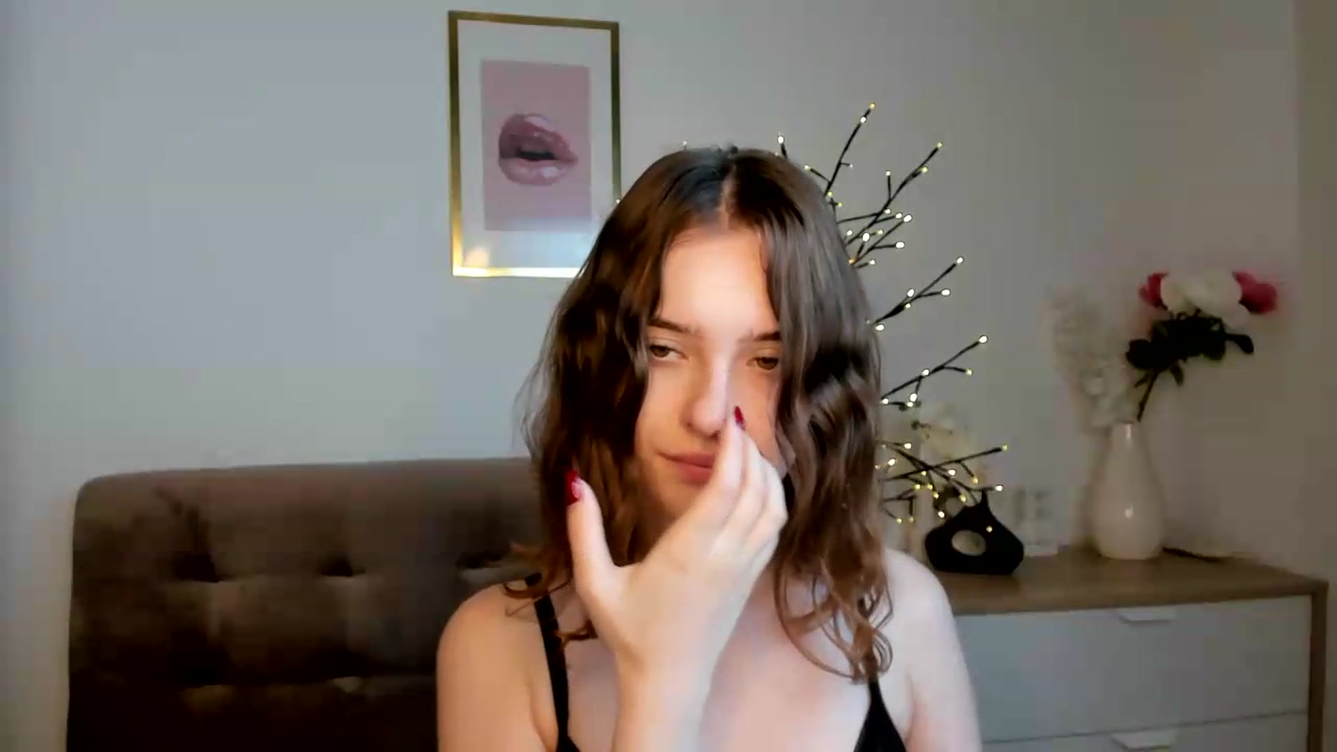 Gallery image thumbnail from KristiGant's myfreecams stream on, 08/26/2026, 18:04 image 2 of 20