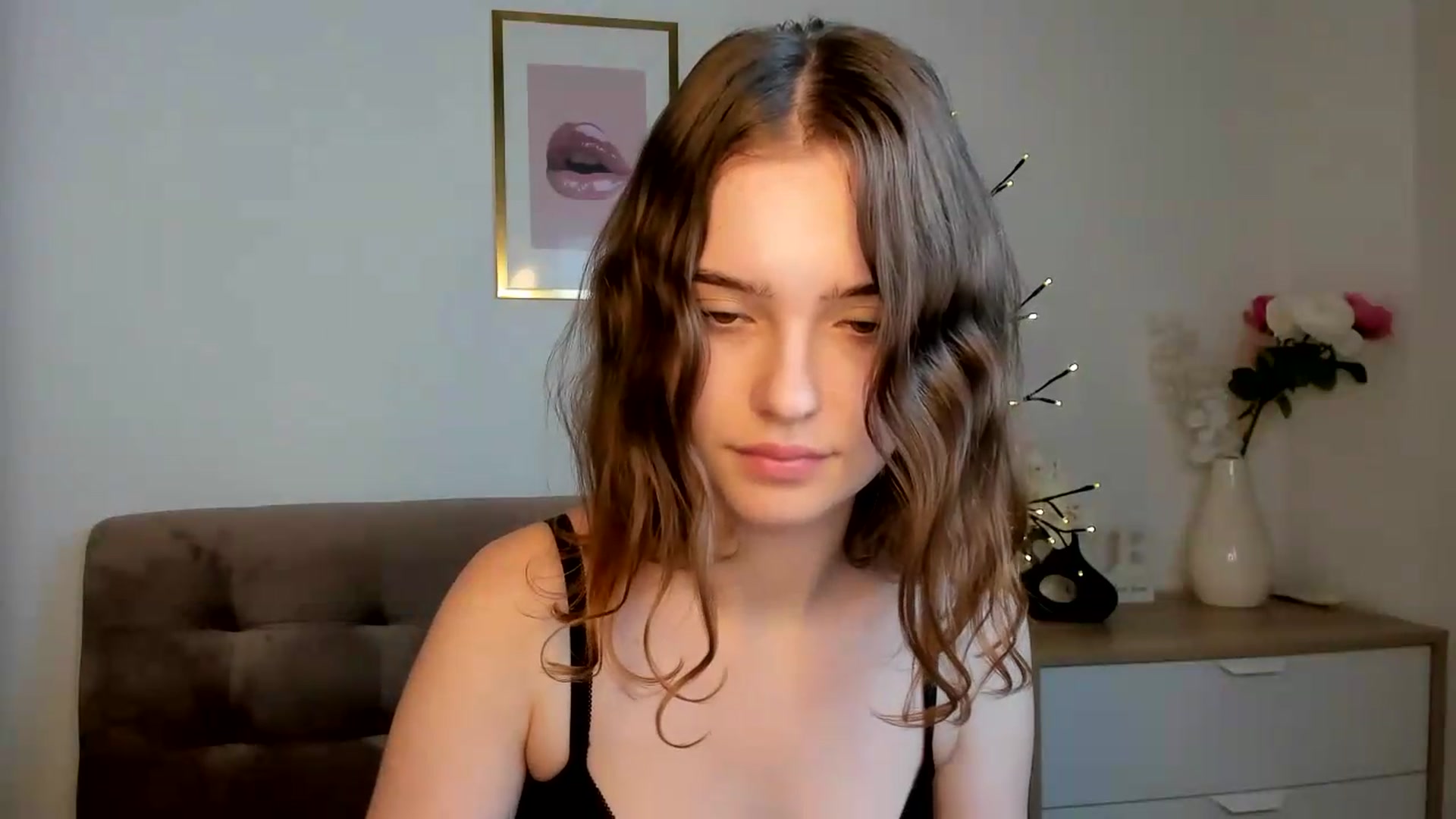 Gallery image thumbnail from KristiGant's myfreecams stream on, 08/26/2026, 18:04 image 4 of 20
