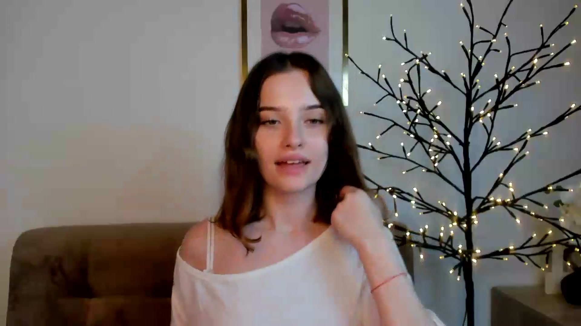 Gallery image thumbnail from KristiGant's myfreecams stream on, 08/30/2026, 16:28 image 15 of 20