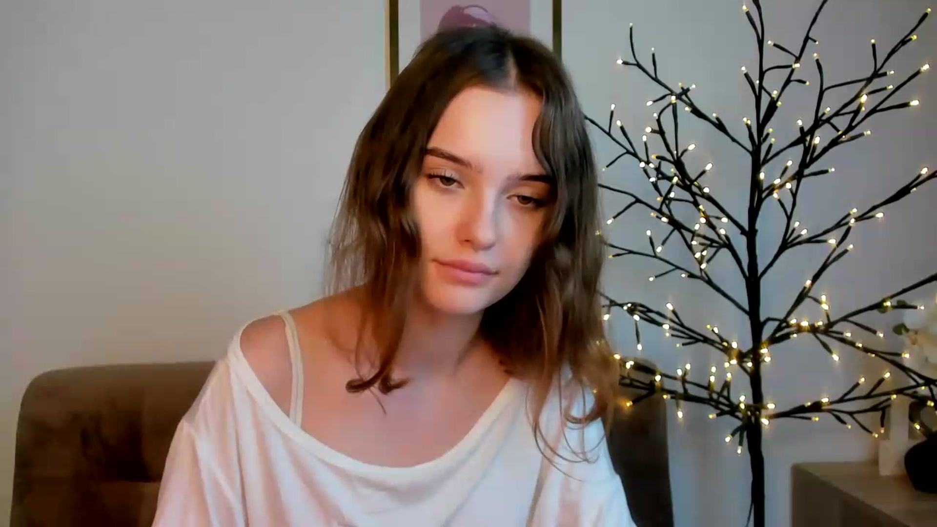 Gallery image thumbnail from KristiGant's myfreecams stream on, 08/30/2026, 16:28 image 11 of 20