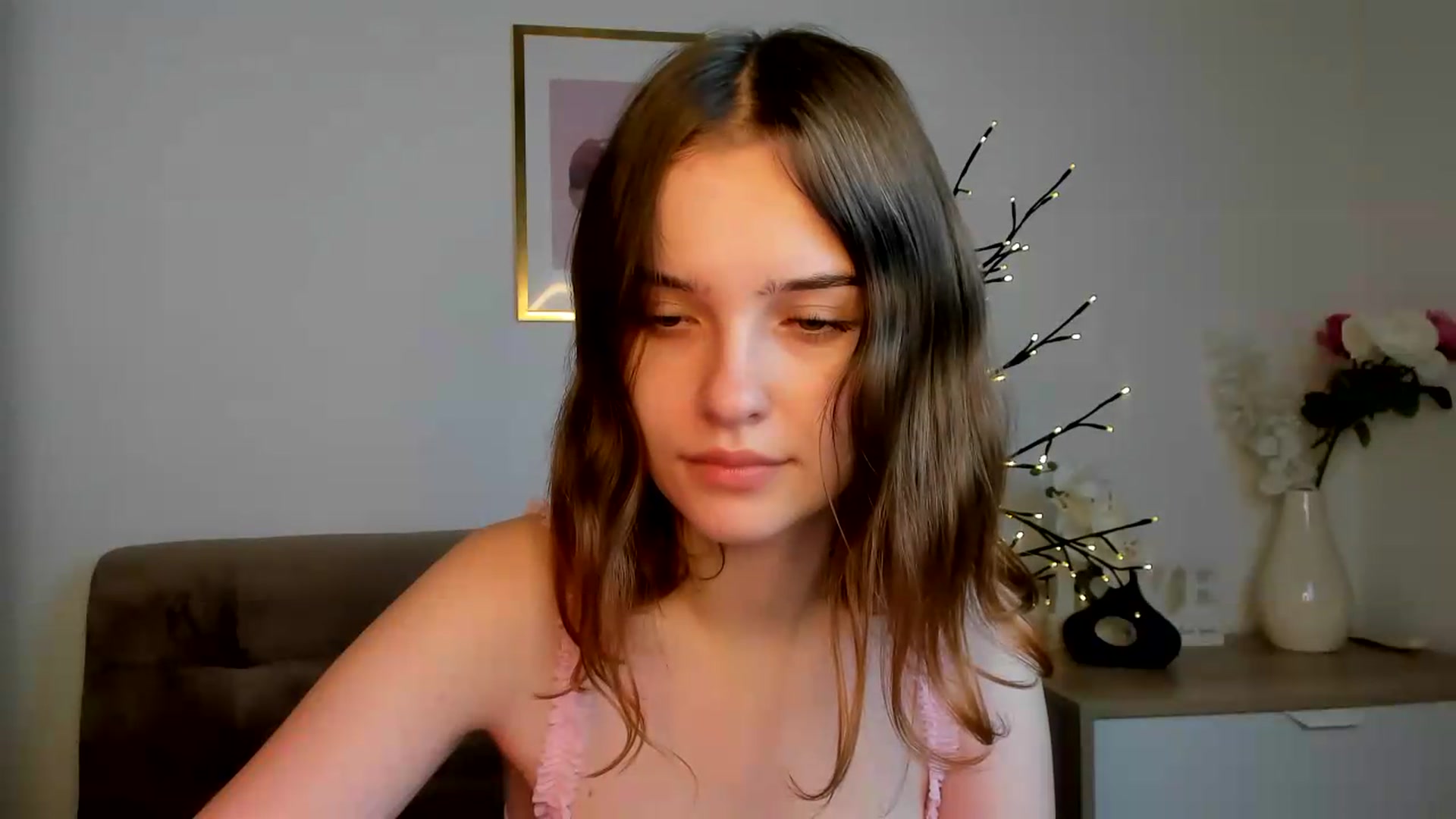Gallery image thumbnail from KristiGant's myfreecams stream on, 09/02/2026, 12:47 image 7 of 20