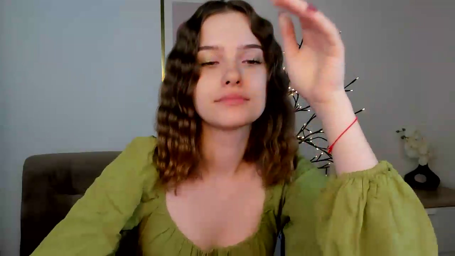 Gallery image thumbnail from KristiGant's myfreecams stream on, 09/06/2026, 15:40 image 17 of 20