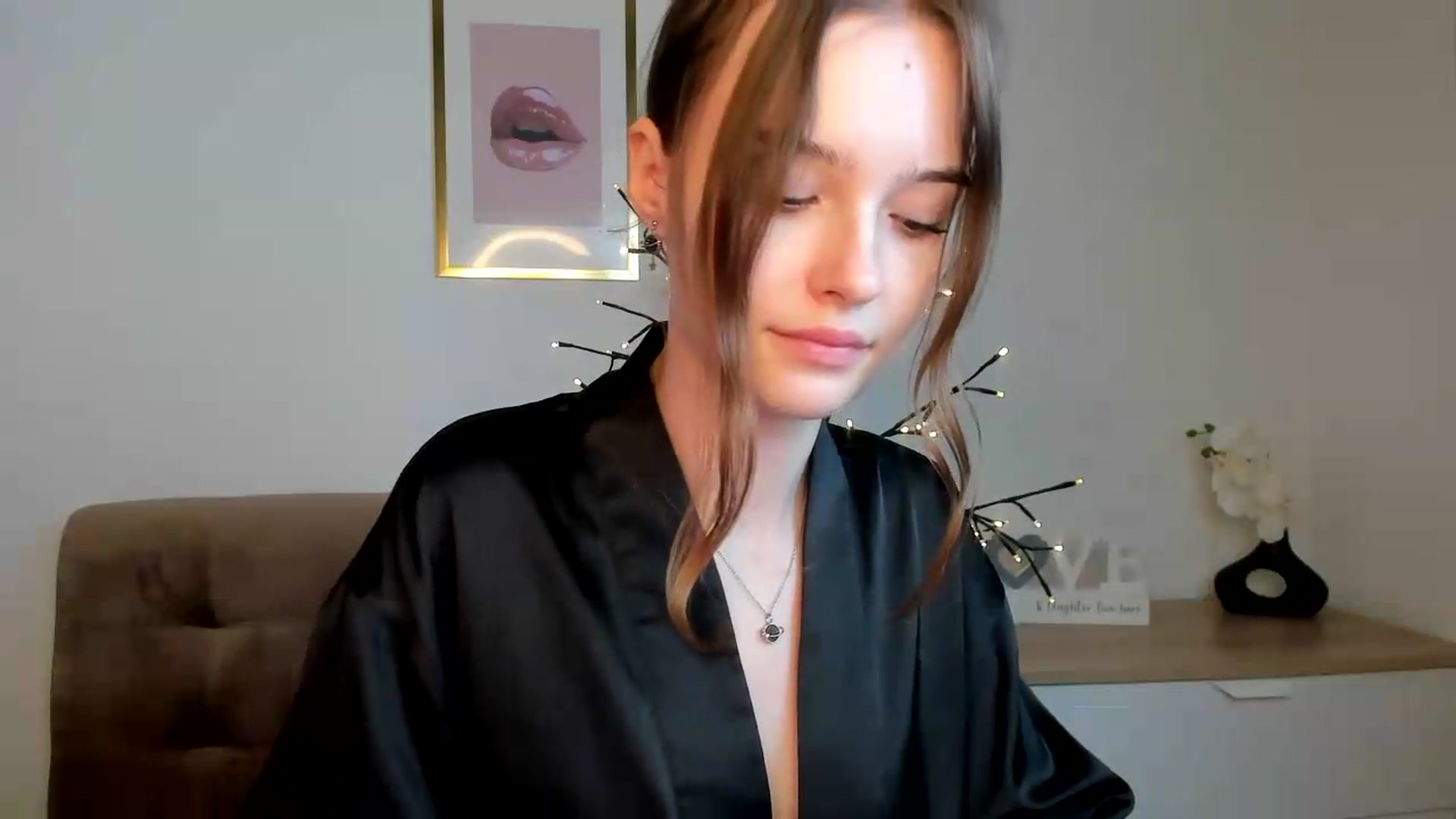 Gallery image thumbnail from KristiGant's myfreecams stream on, 09/11/2026, 14:03 image 13 of 20