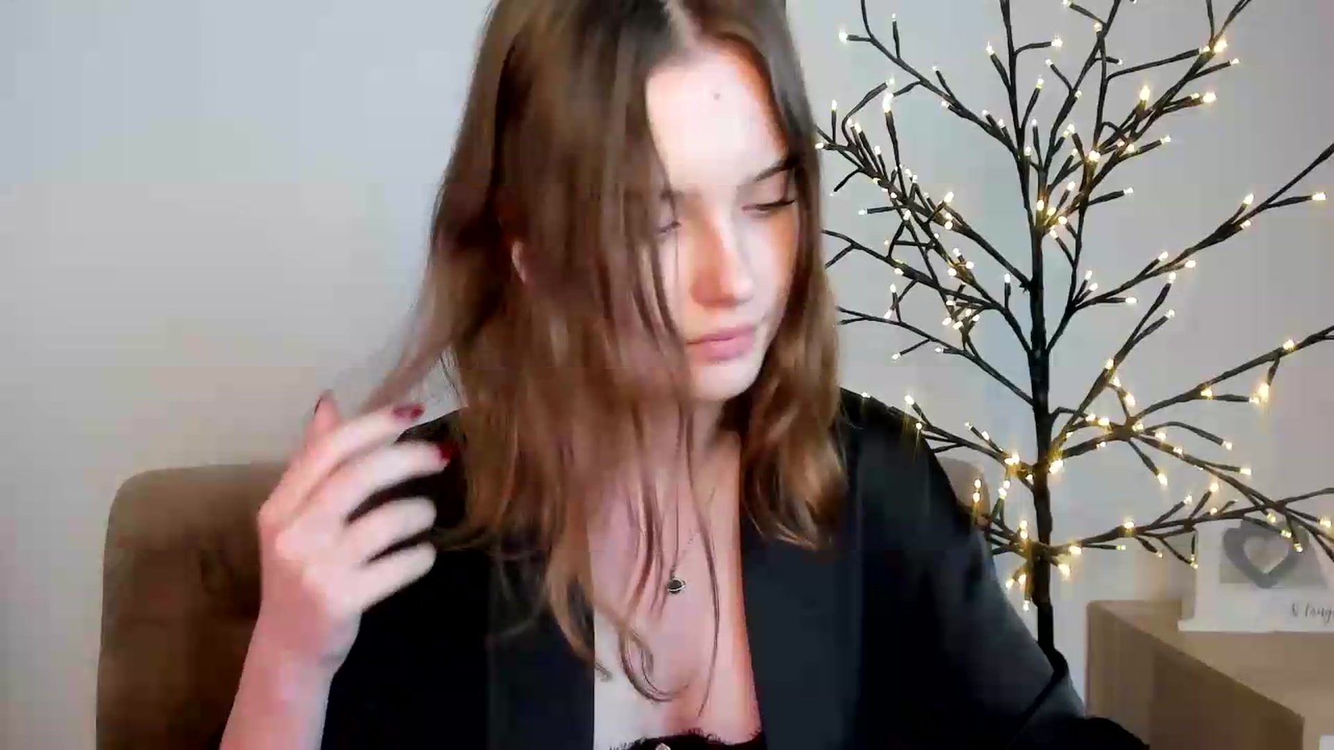 Gallery image thumbnail from KristiGant's myfreecams stream on, 09/11/2026, 15:17 image 8 of 20