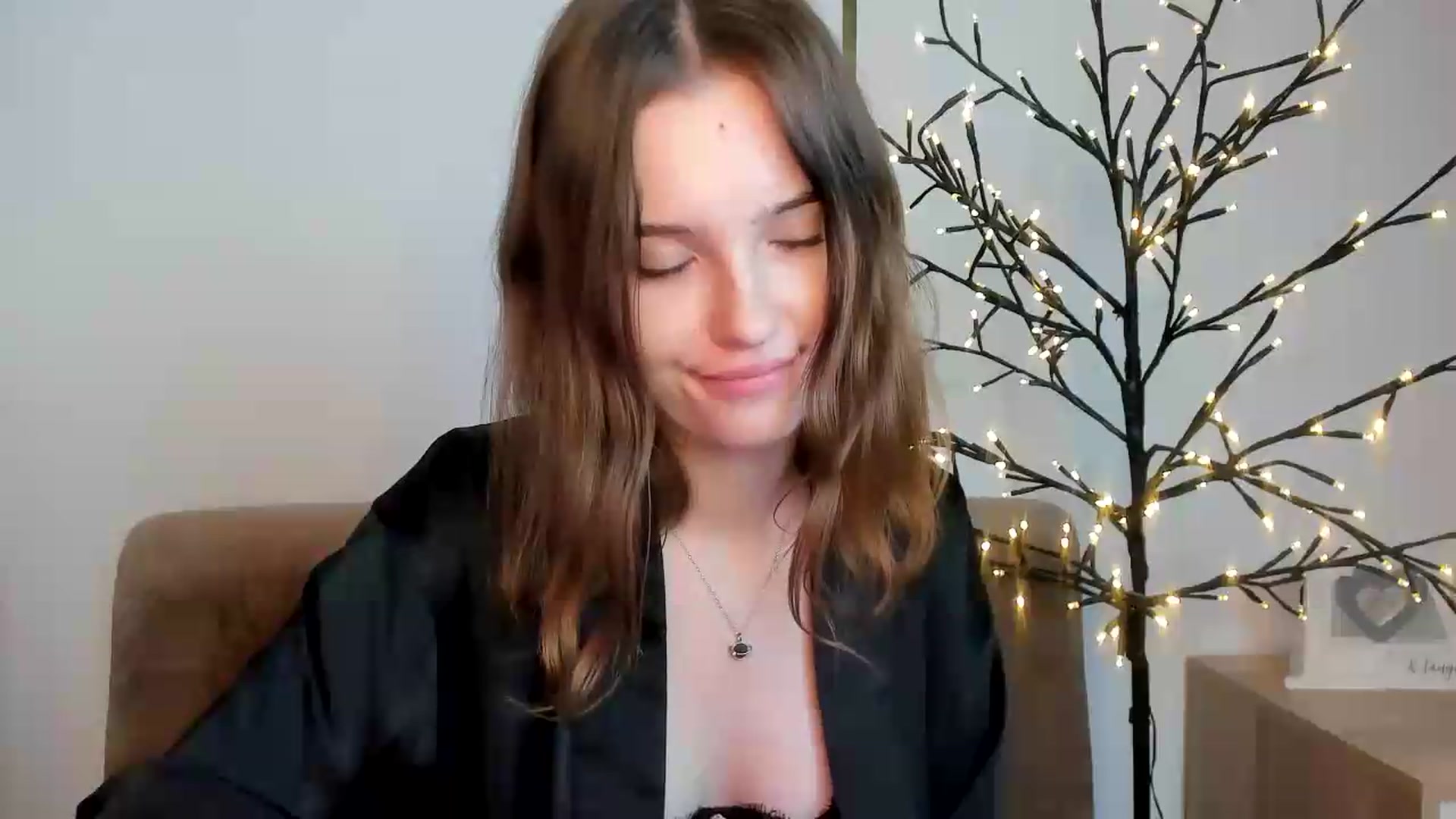 Gallery image thumbnail from KristiGant's myfreecams stream on, 09/11/2026, 15:17 image 9 of 20