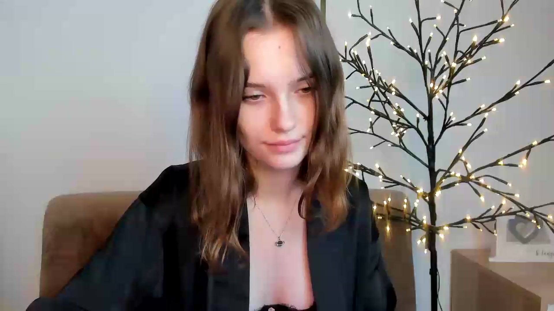 Gallery image thumbnail from KristiGant's myfreecams stream on, 09/11/2026, 15:17 image 7 of 20