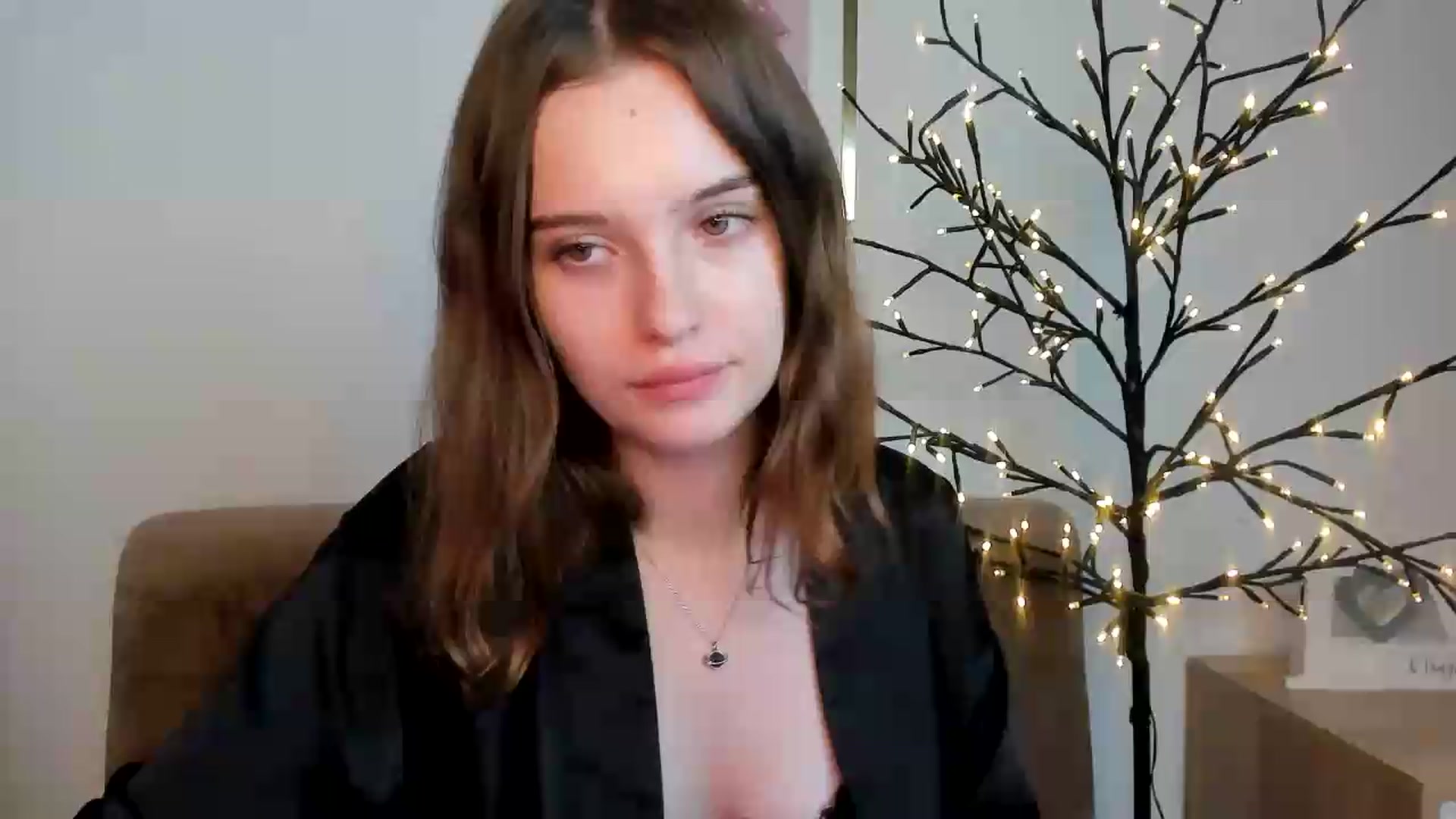 Gallery image thumbnail from KristiGant's myfreecams stream on, 09/11/2026, 15:17 image 18 of 20