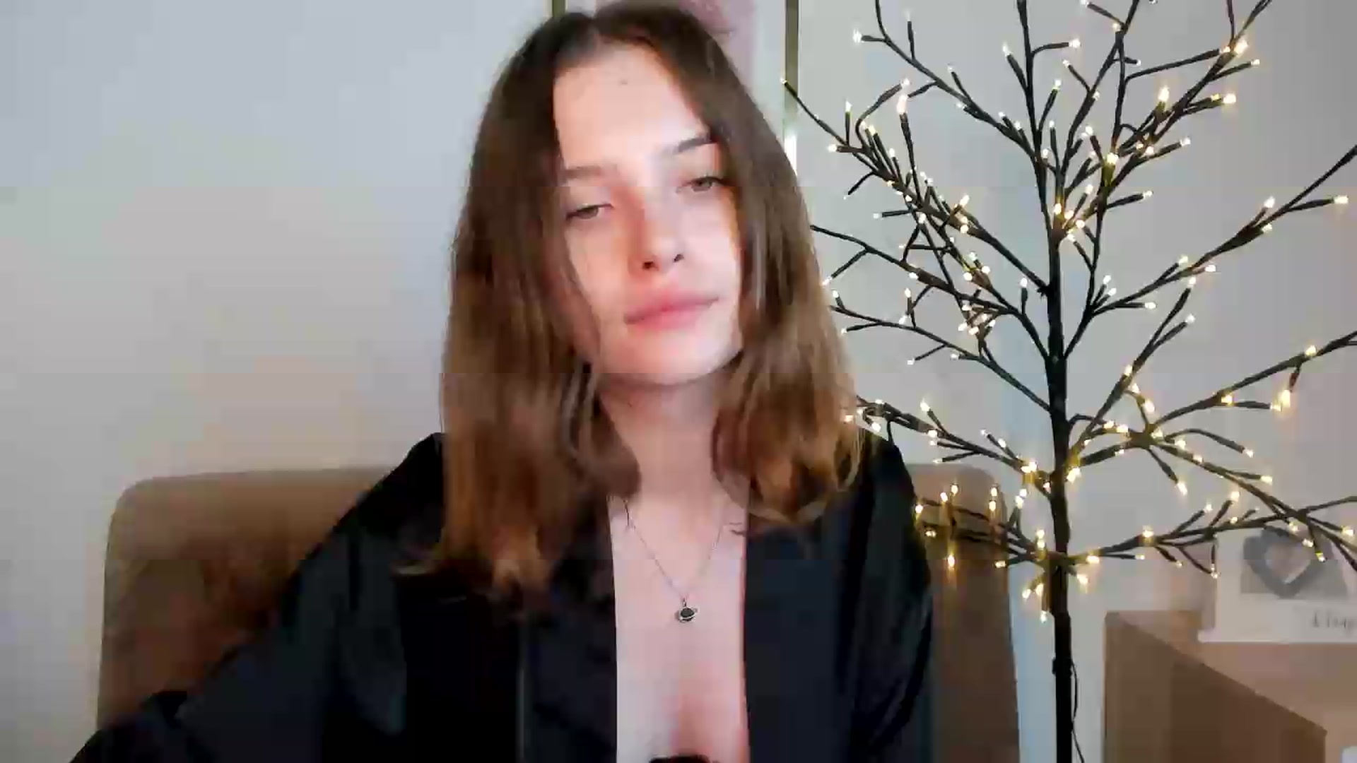 Gallery image thumbnail from KristiGant's myfreecams stream on, 09/11/2026, 15:17 image 12 of 20